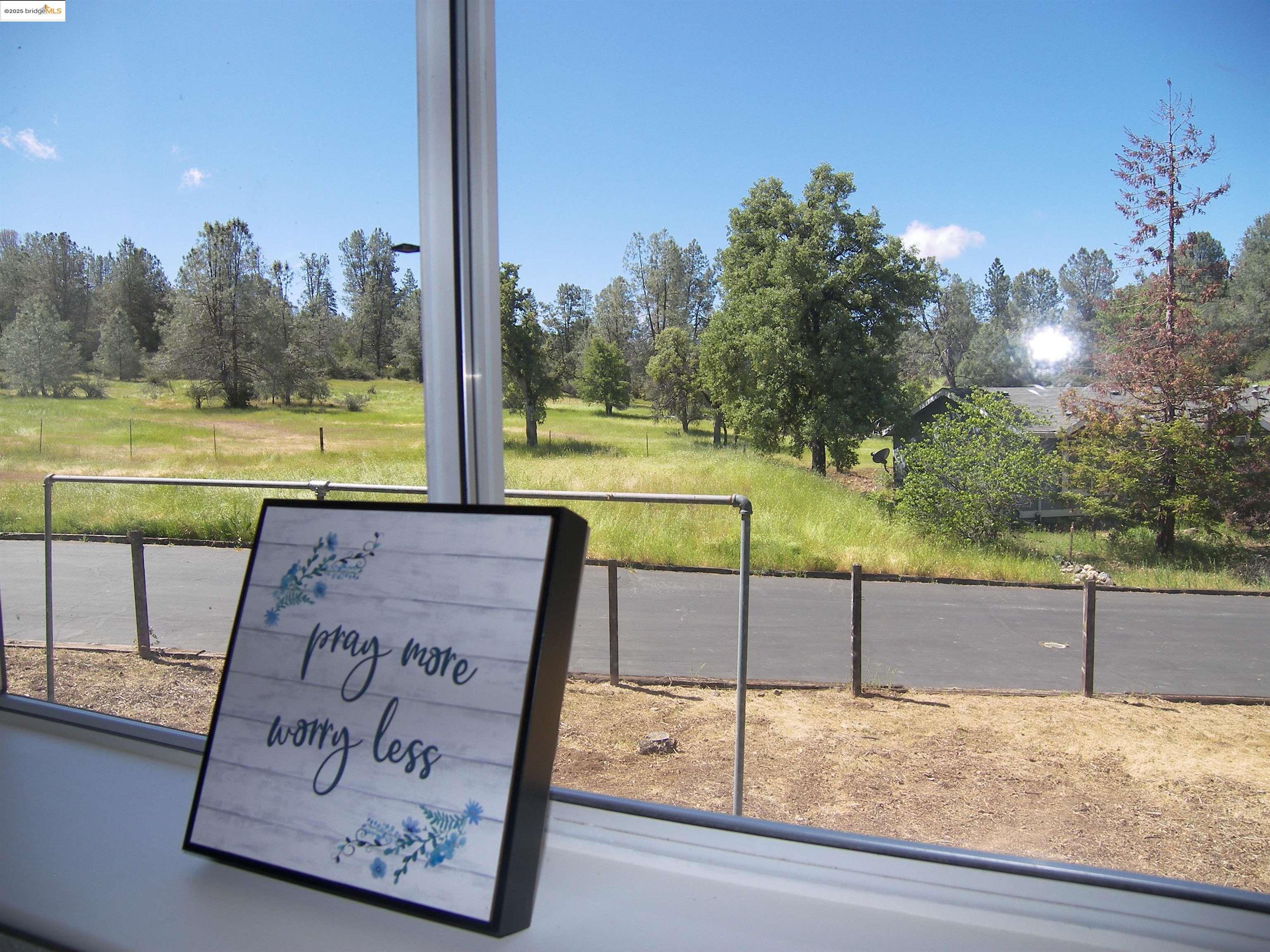 Detail Gallery Image 19 of 53 For 22857 Rolling Woods Dr., Groveland,  CA 95321 - 3 Beds | 2 Baths