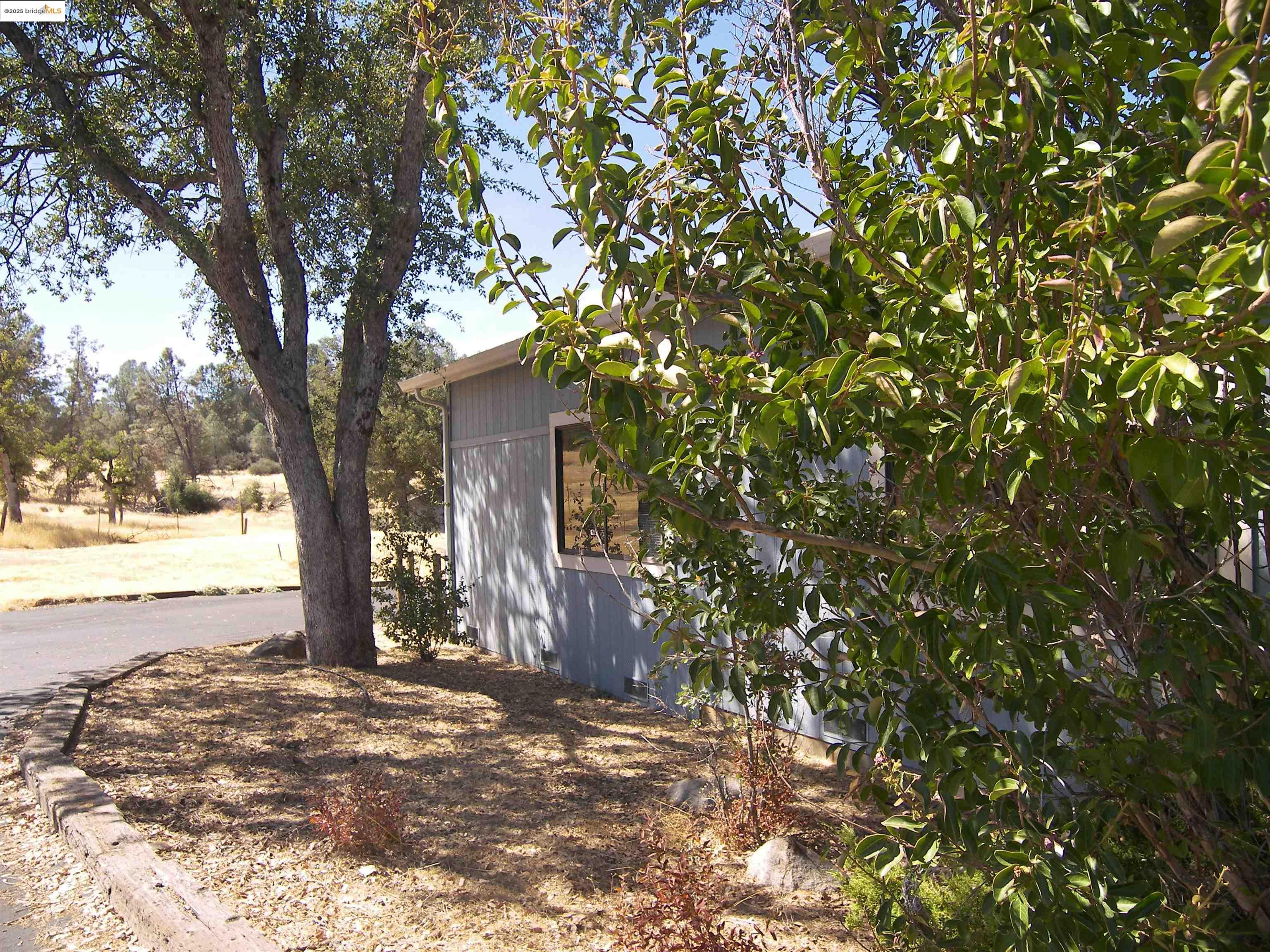 Detail Gallery Image 32 of 36 For 22857 Rolling Woods Dr., Groveland,  CA 95321 - 3 Beds | 2 Baths