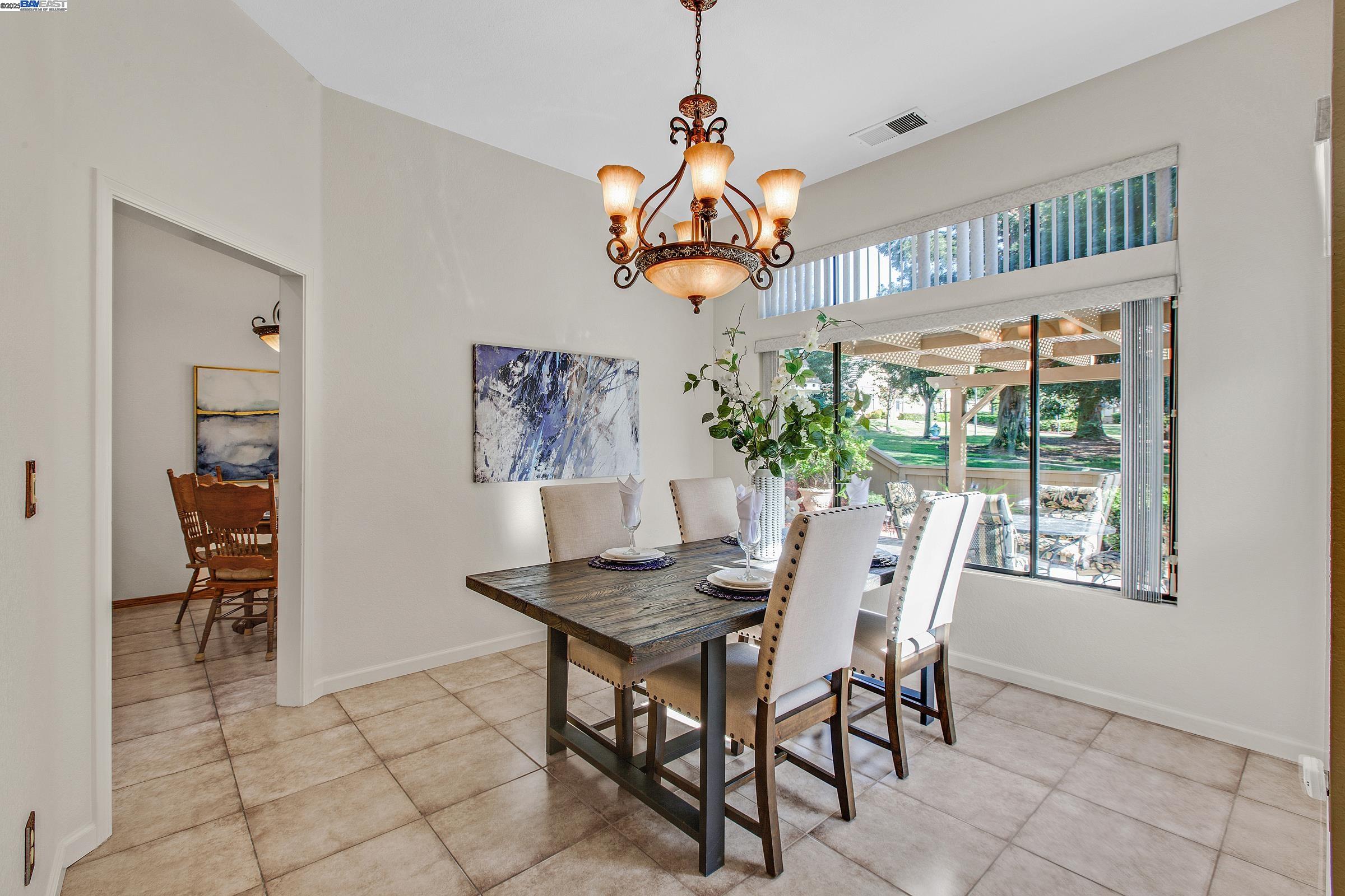 Detail Gallery Image 11 of 36 For 7561 Helmsdale Ct, San Jose,  CA 95135 - 2 Beds | 2 Baths