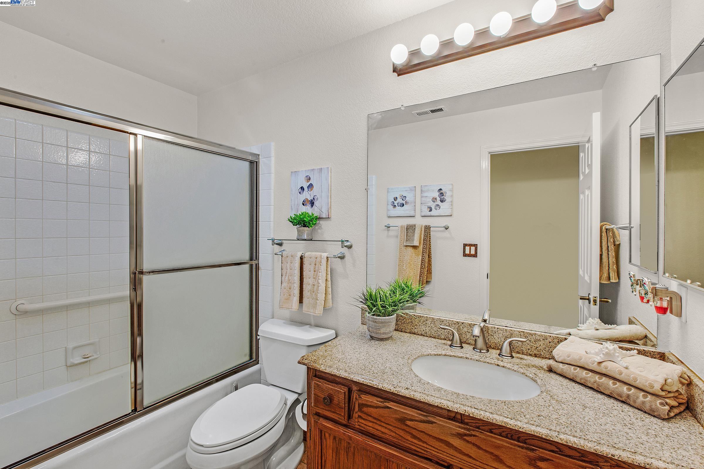 Detail Gallery Image 26 of 36 For 7561 Helmsdale Ct, San Jose,  CA 95135 - 2 Beds | 2 Baths