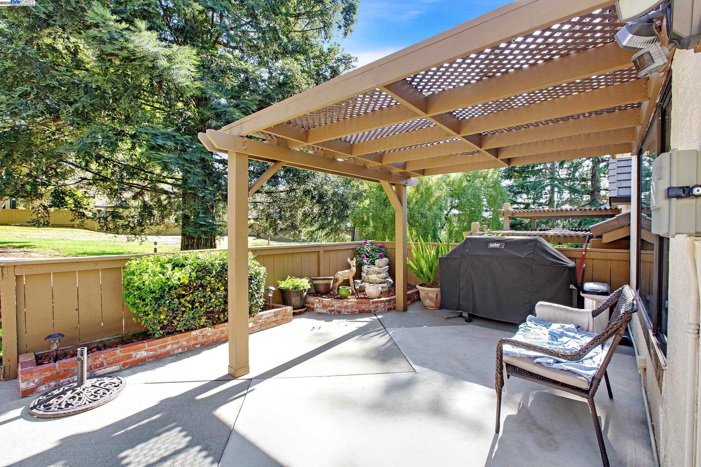 Detail Gallery Image 29 of 36 For 7561 Helmsdale Ct, San Jose,  CA 95135 - 2 Beds | 2 Baths
