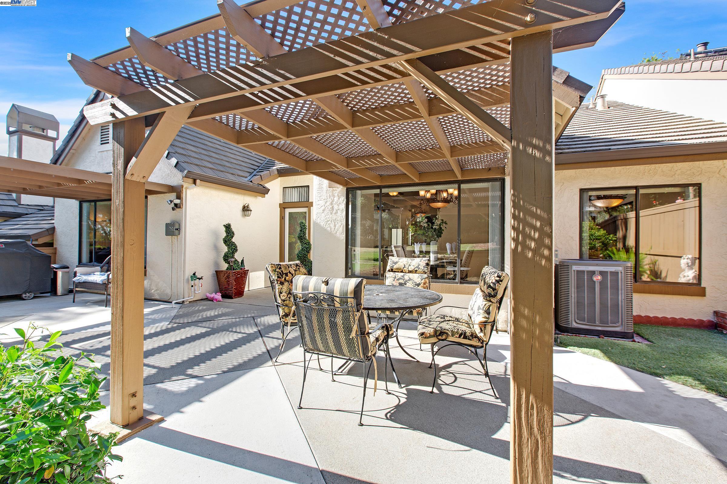 Detail Gallery Image 31 of 36 For 7561 Helmsdale Ct, San Jose,  CA 95135 - 2 Beds | 2 Baths