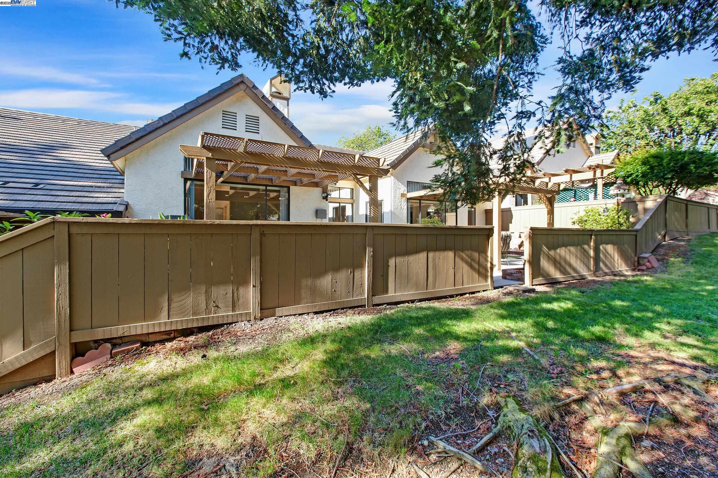 Detail Gallery Image 33 of 36 For 7561 Helmsdale Ct, San Jose,  CA 95135 - 2 Beds | 2 Baths
