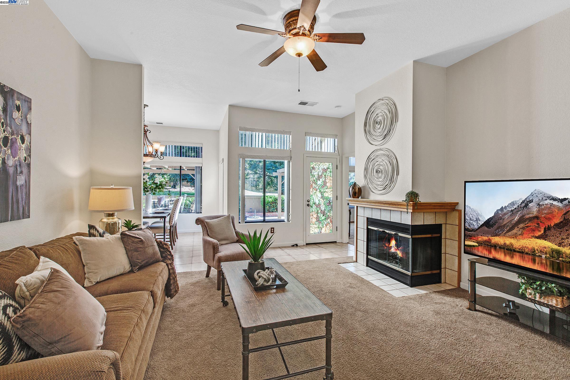 Detail Gallery Image 6 of 36 For 7561 Helmsdale Ct, San Jose,  CA 95135 - 2 Beds | 2 Baths