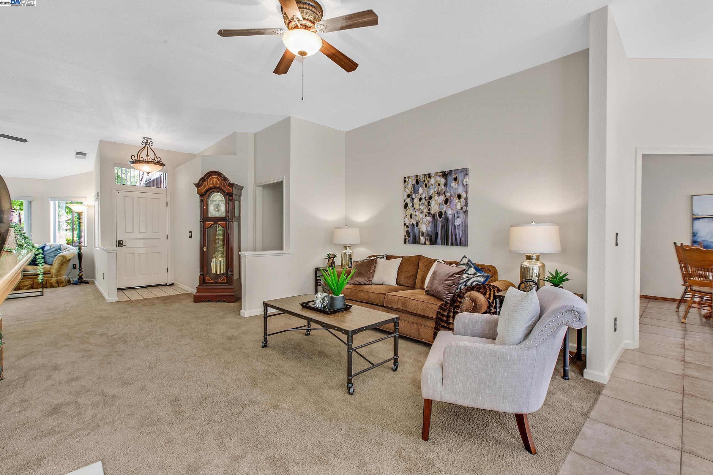 Detail Gallery Image 7 of 36 For 7561 Helmsdale Ct, San Jose,  CA 95135 - 2 Beds | 2 Baths