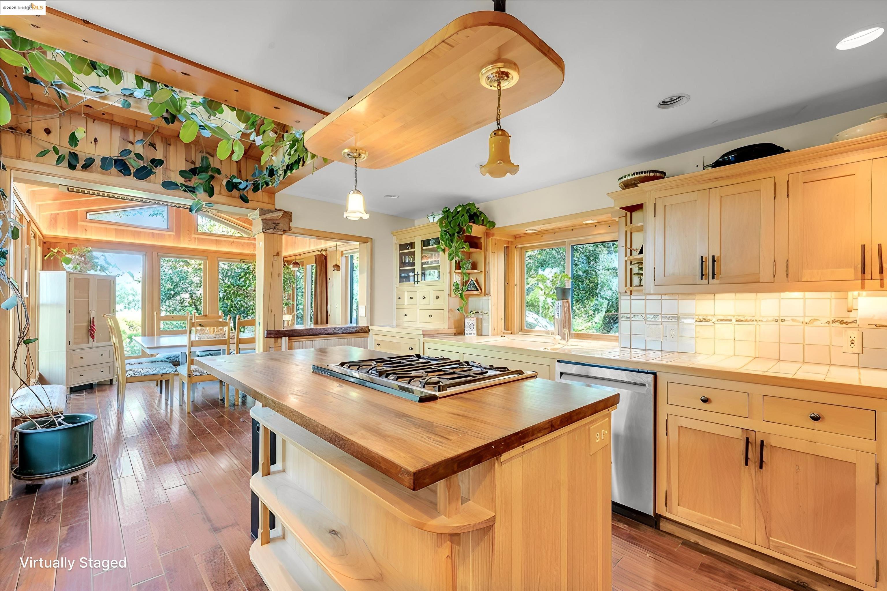 Detail Gallery Image 7 of 60 For 16180 Yosemite, Sonora,  CA 95370 - 3 Beds | 2/1 Baths