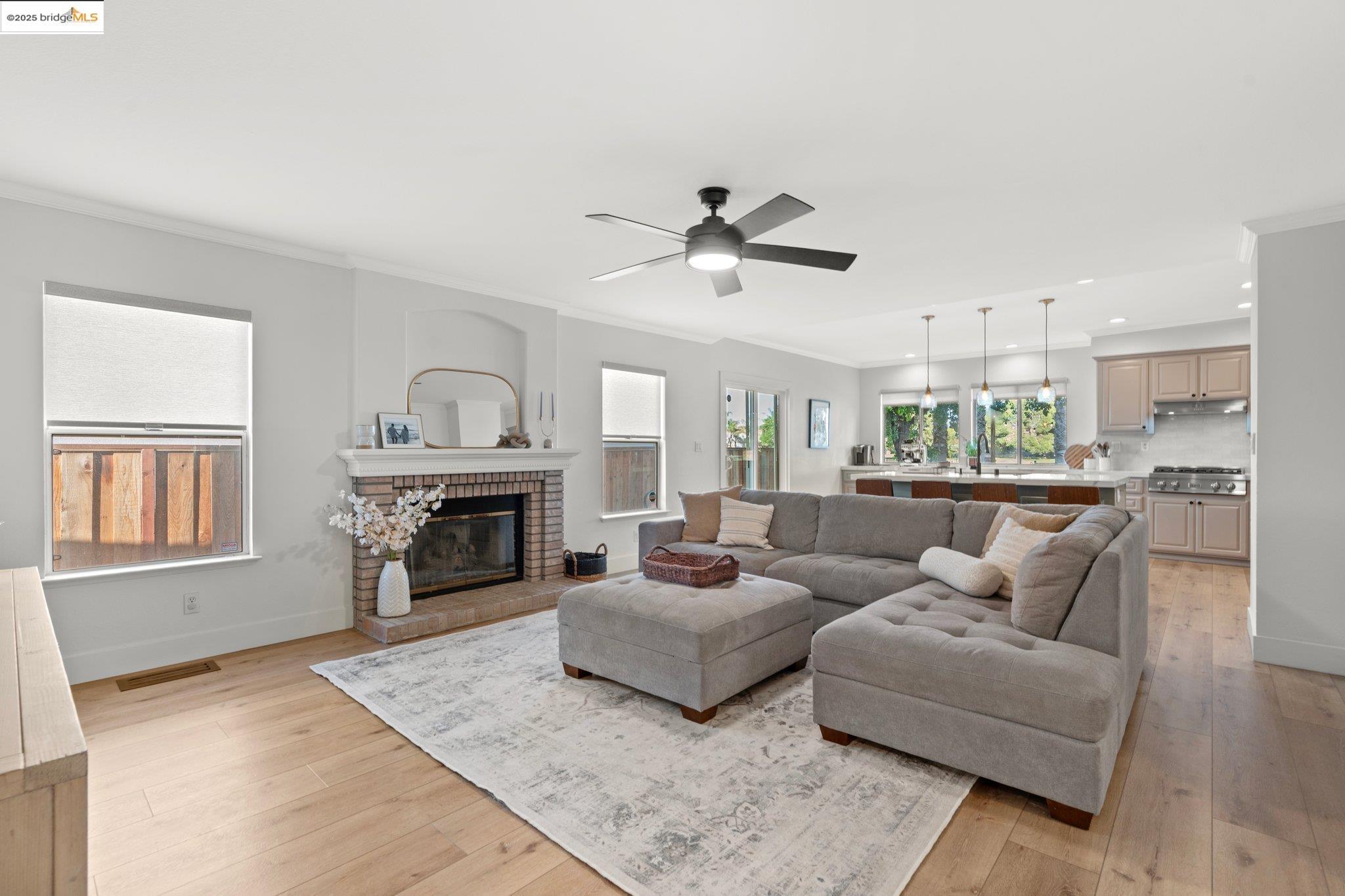 Detail Gallery Image 13 of 50 For 2329 Wayfarer Dr, Discovery Bay,  CA 94505 - 4 Beds | 3 Baths