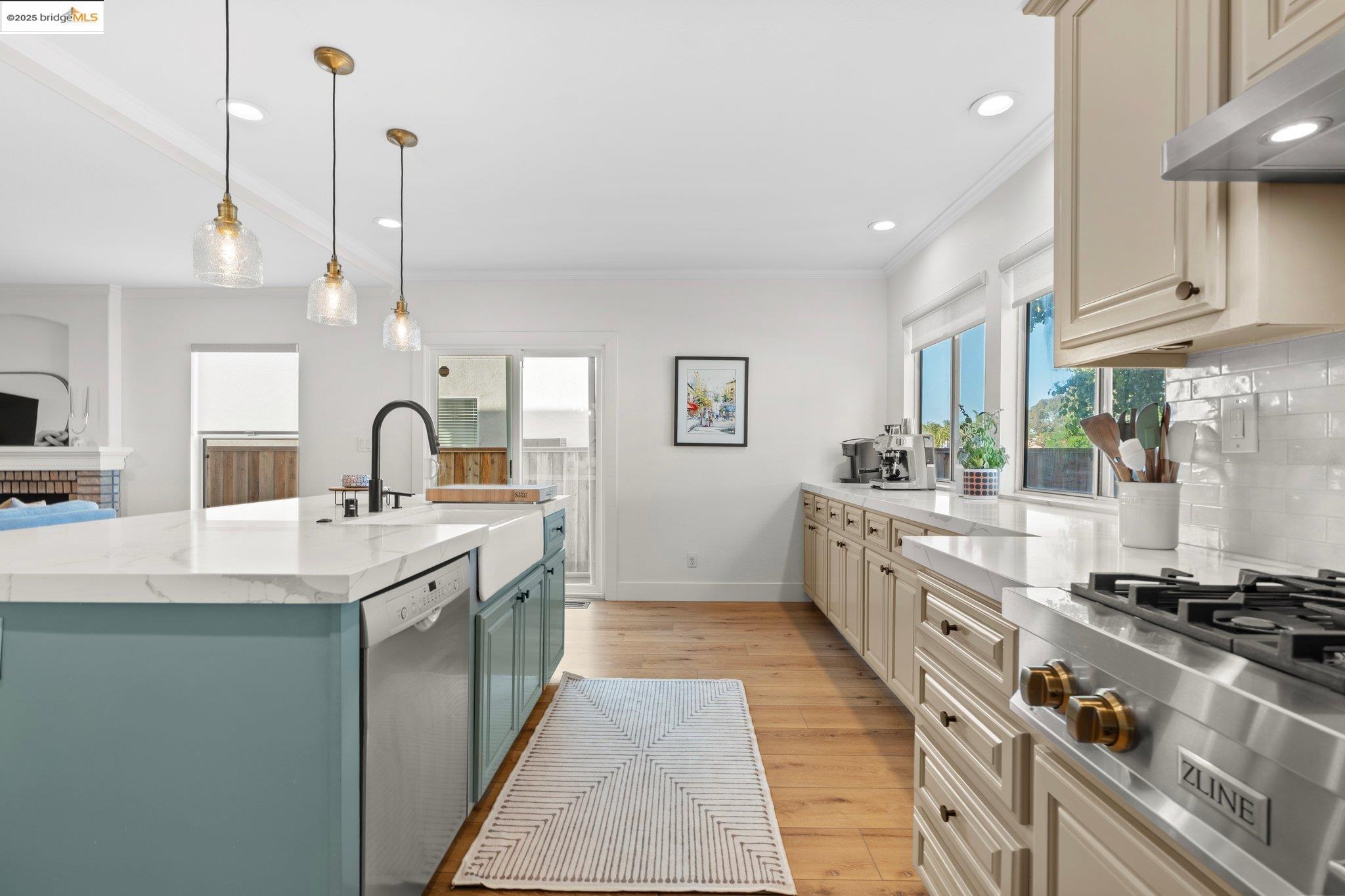 Detail Gallery Image 17 of 50 For 2329 Wayfarer Dr, Discovery Bay,  CA 94505 - 4 Beds | 3 Baths