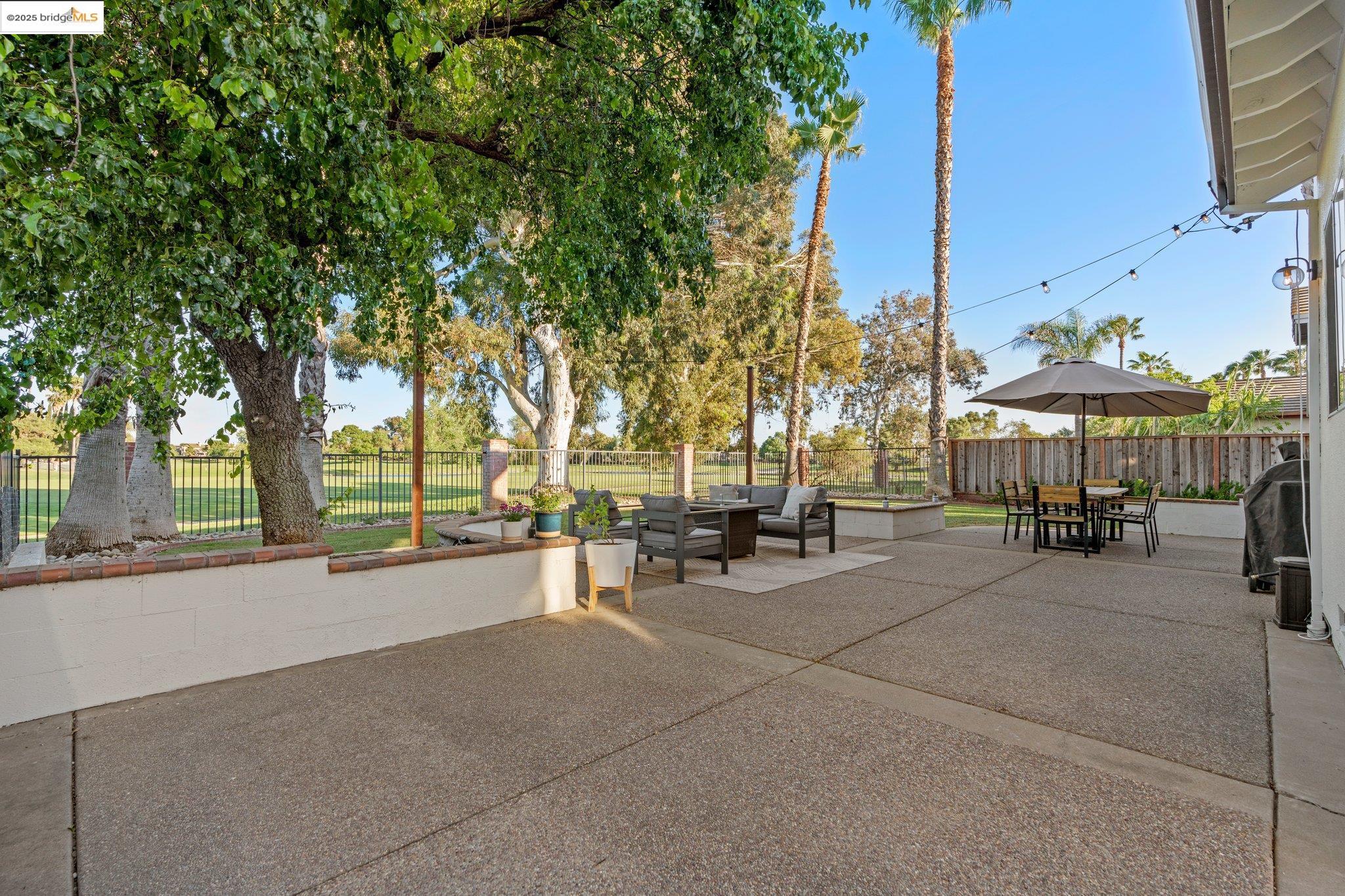 Detail Gallery Image 38 of 50 For 2329 Wayfarer Dr, Discovery Bay,  CA 94505 - 4 Beds | 3 Baths