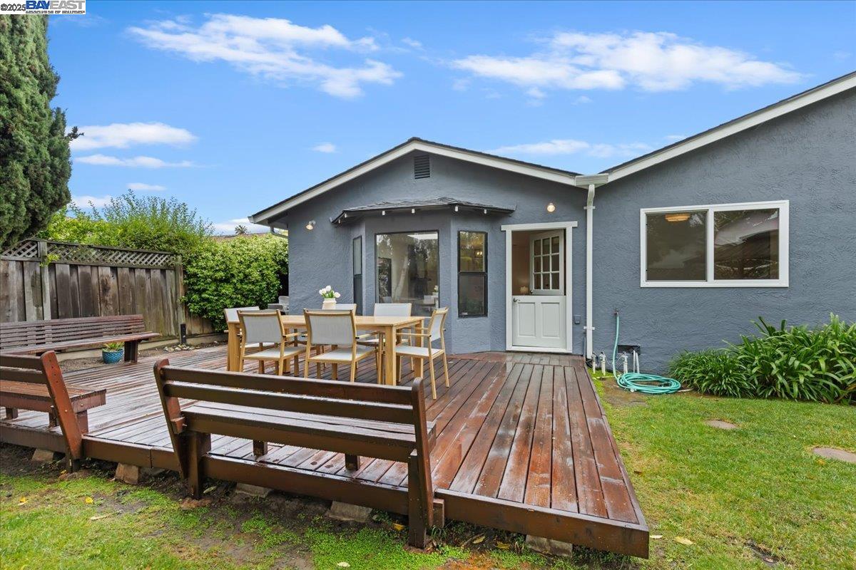 Detail Gallery Image 35 of 42 For 34264 Atteridge Pl, Fremont,  CA 94555 - 3 Beds | 2 Baths