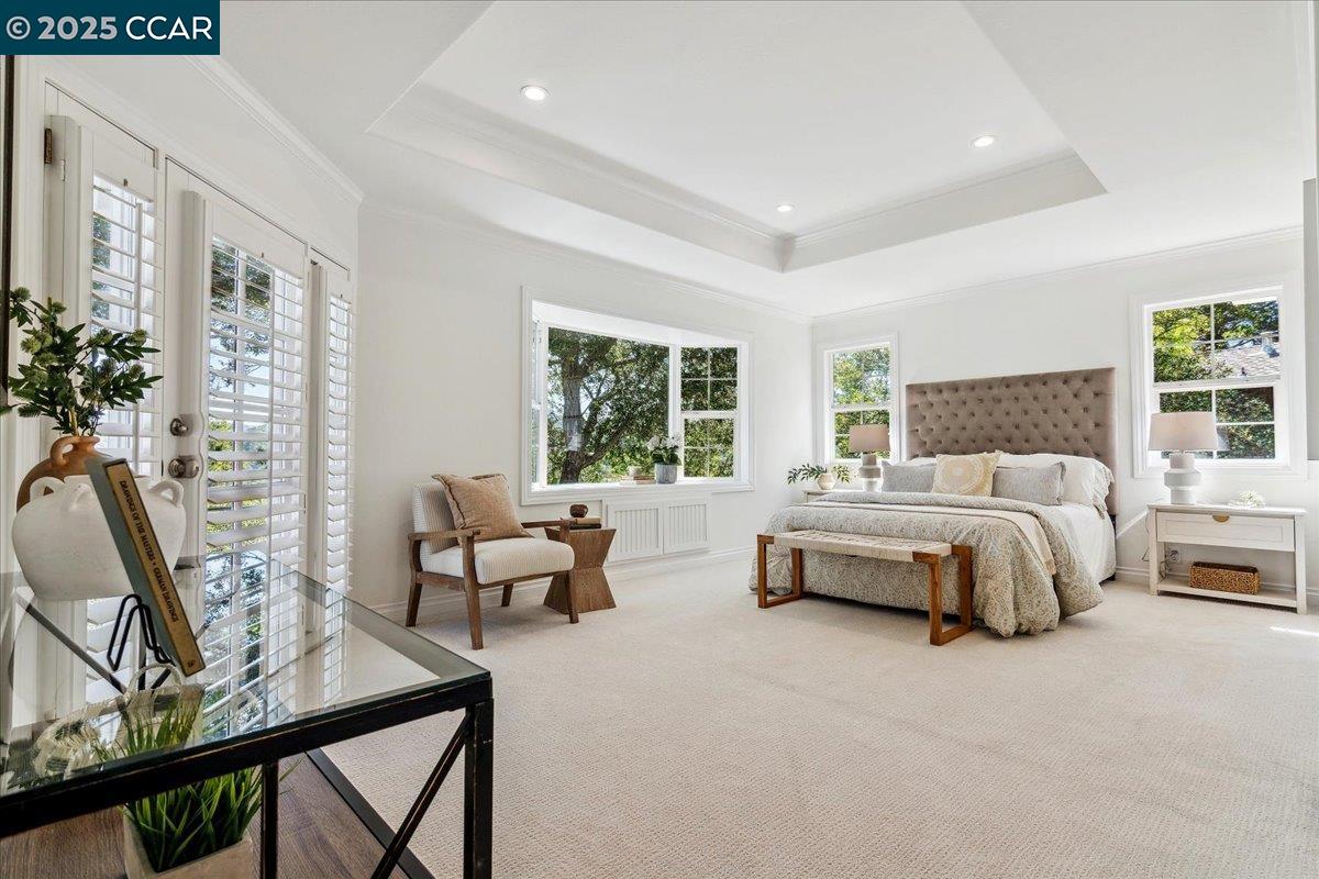 Detail Gallery Image 10 of 16 For 135 Camino Don Miguel, Orinda,  CA 94563 - 3 Beds | 3 Baths