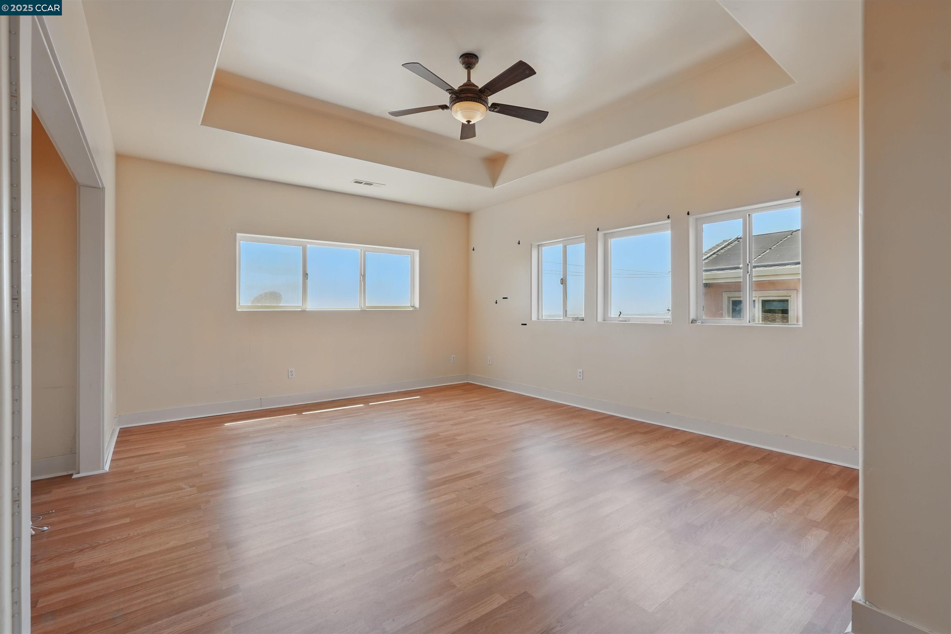 Detail Gallery Image 20 of 40 For 3727 Delmont Ave, Oakland,  CA 94605 - 4 Beds | 4 Baths