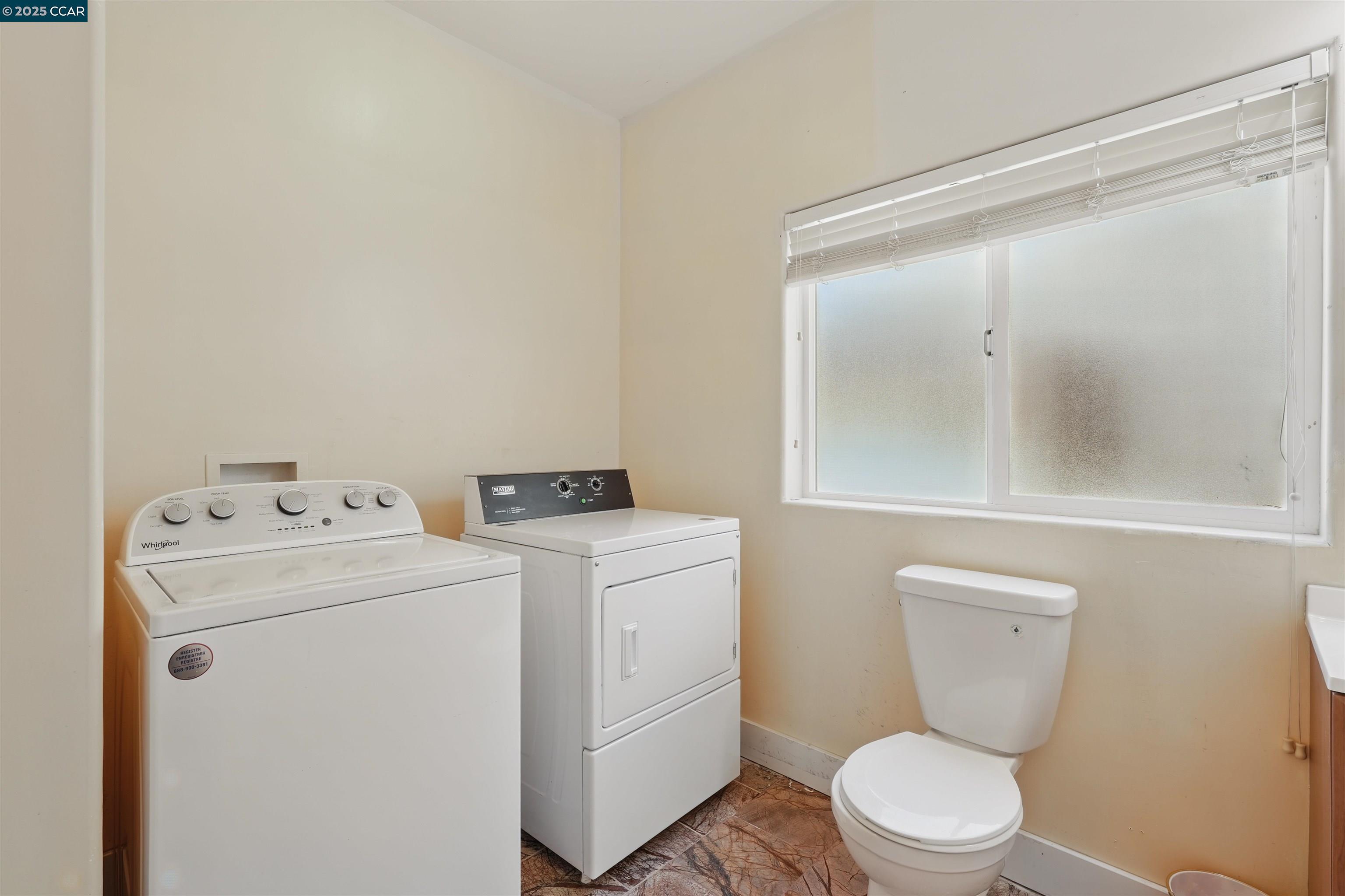 Detail Gallery Image 24 of 40 For 3727 Delmont Ave, Oakland,  CA 94605 - 4 Beds | 4 Baths