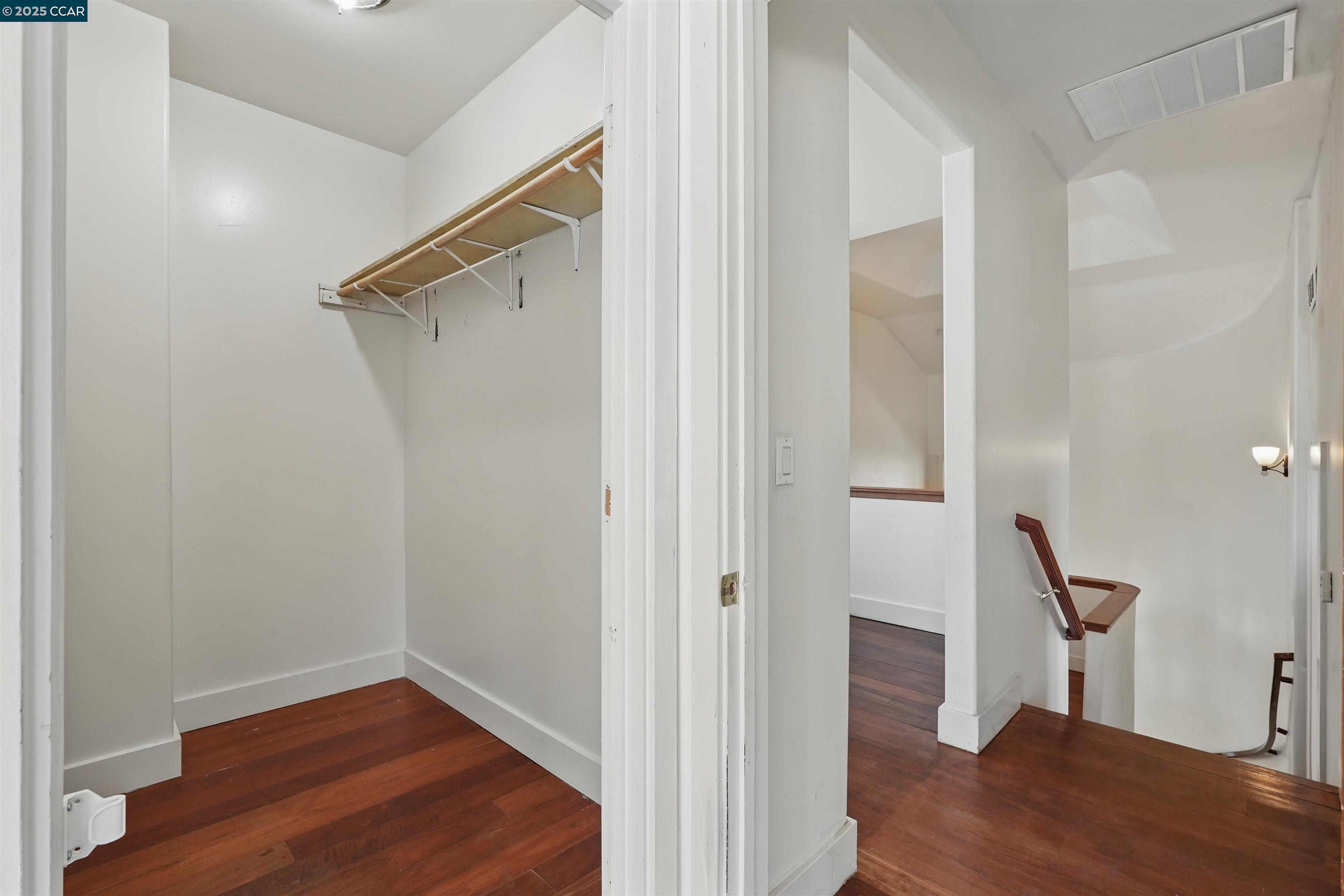 Detail Gallery Image 29 of 40 For 3727 Delmont Ave, Oakland,  CA 94605 - 4 Beds | 4 Baths