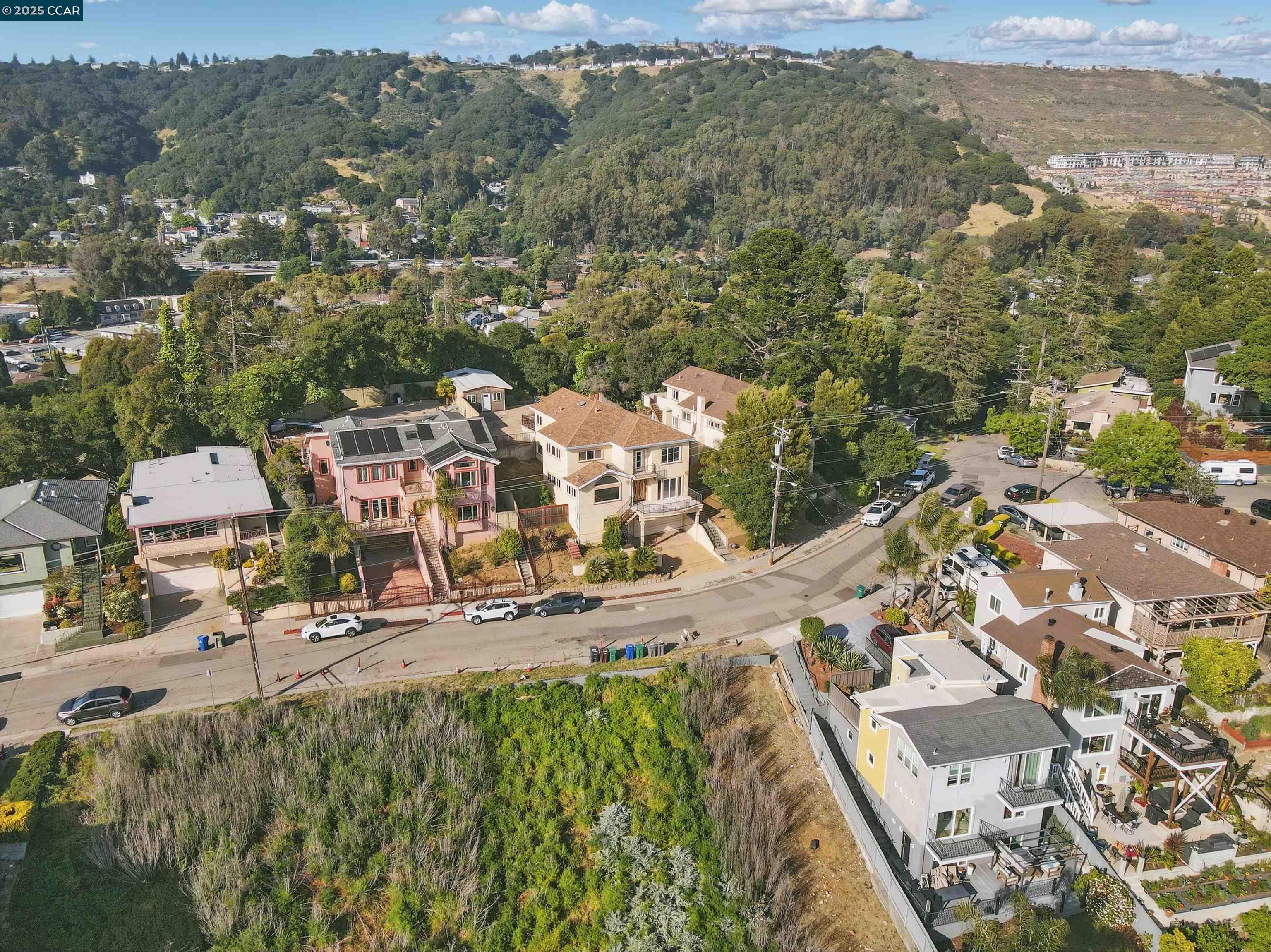 Detail Gallery Image 39 of 40 For 3727 Delmont Ave, Oakland,  CA 94605 - 4 Beds | 4 Baths