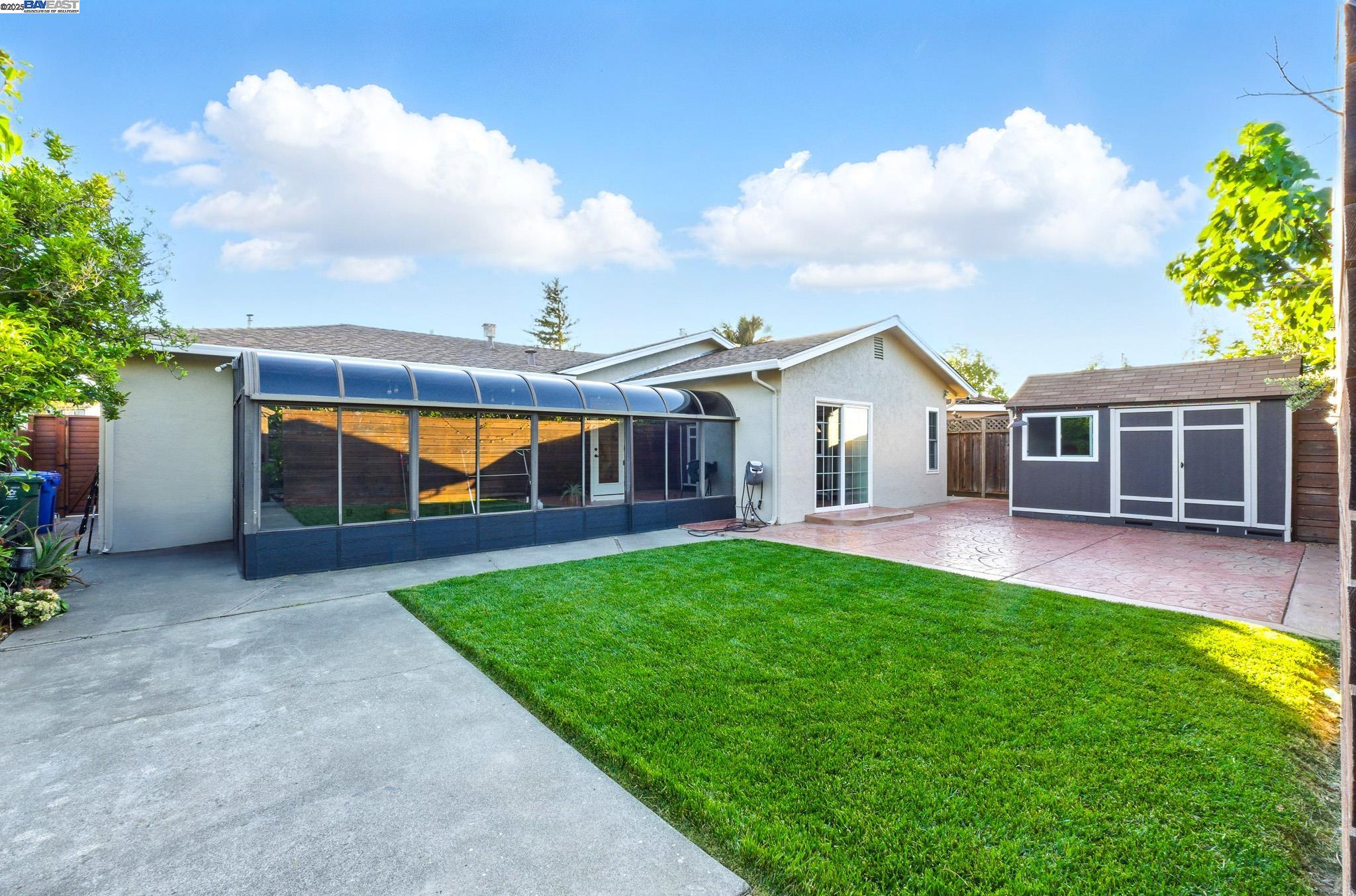 Detail Gallery Image 3 of 7 For 7412 Birkdale Dr, Newark,  CA 94560 - 3 Beds | 2 Baths
