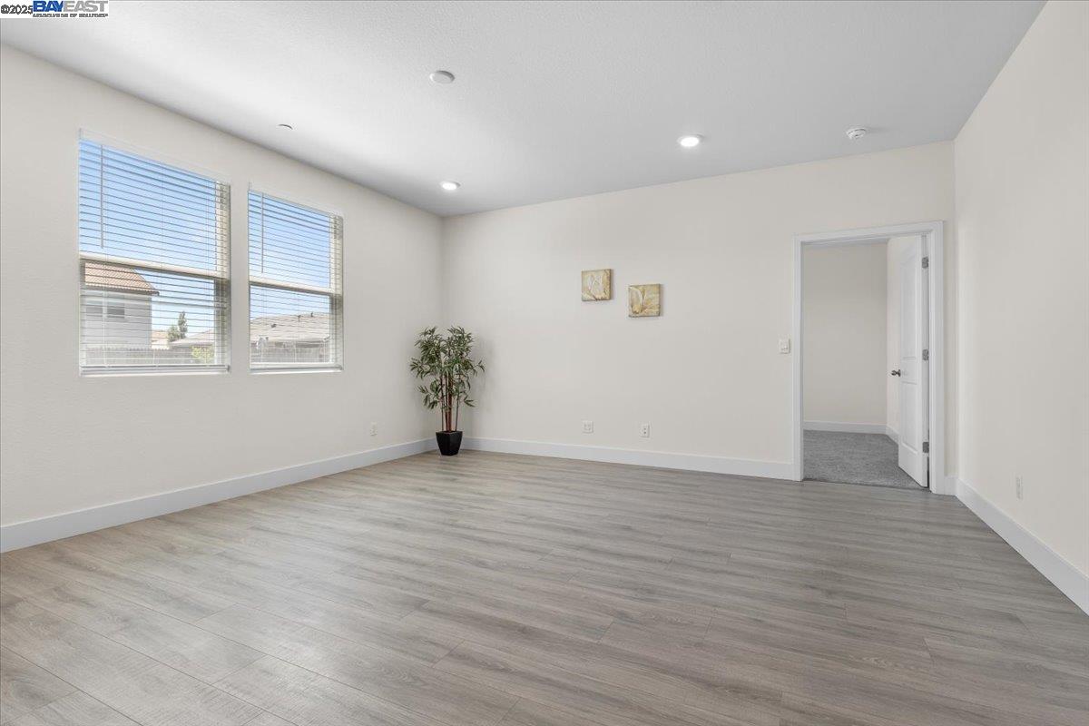 Detail Gallery Image 15 of 37 For 946 Osprey Dr, Lathrop,  CA 95330 - 4 Beds | 2 Baths