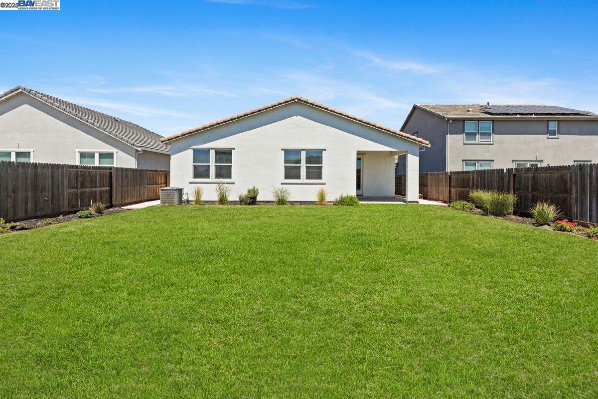 Detail Gallery Image 28 of 37 For 946 Osprey Dr, Lathrop,  CA 95330 - 4 Beds | 2 Baths