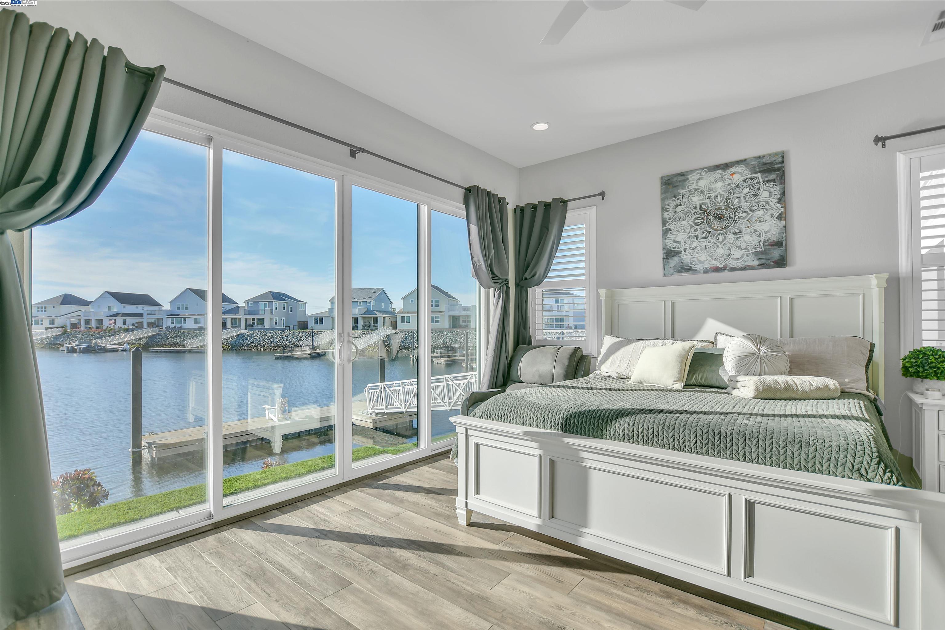 Detail Gallery Image 11 of 55 For 30 Grey Whale Pl, Bethel Island,  CA 94511 - 4 Beds | 4/1 Baths