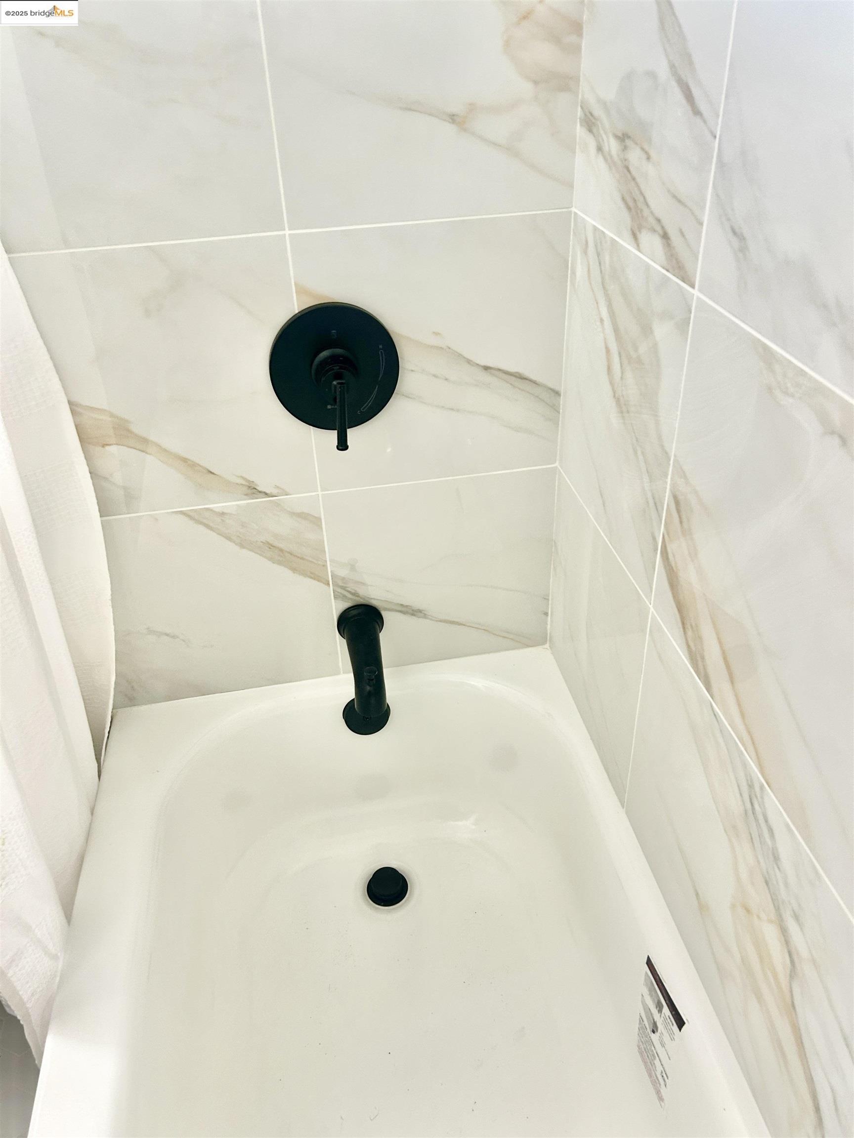 Detail Gallery Image 17 of 27 For 518 4th Street, Richmond,  CA 94801 - 3 Beds | 1 Baths