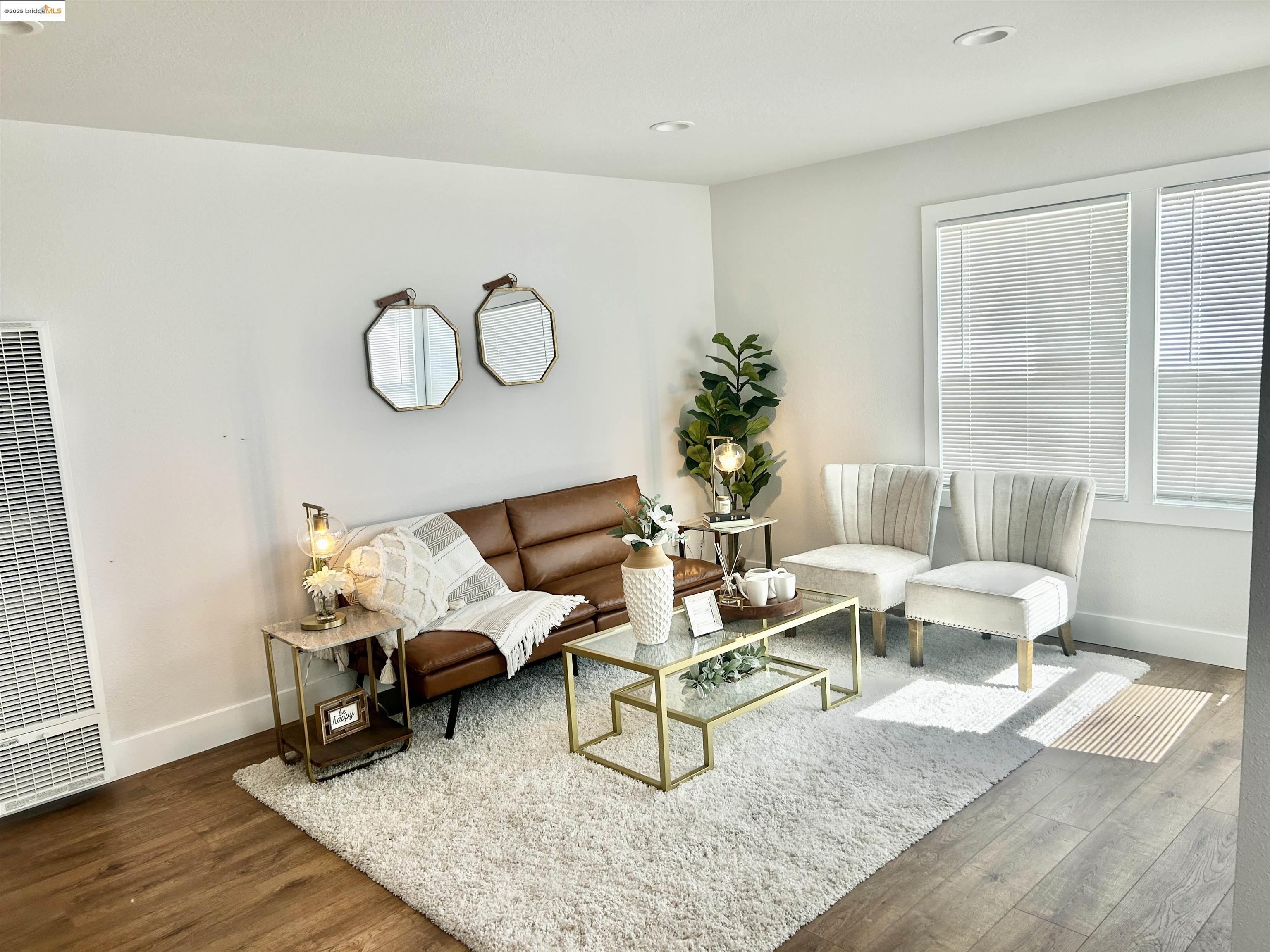 Detail Gallery Image 5 of 27 For 518 4th Street, Richmond,  CA 94801 - 3 Beds | 1 Baths