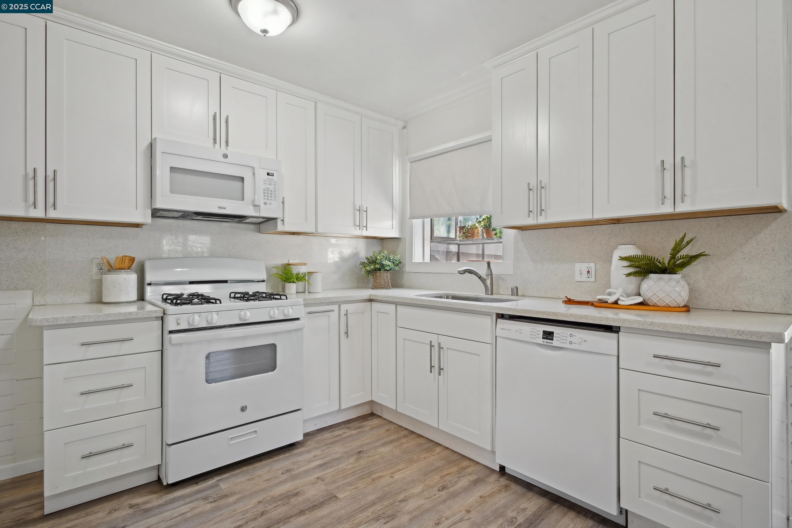 Detail Gallery Image 10 of 40 For 36 Lorraine Ave, Pittsburg,  CA 94565 - – Beds | – Baths