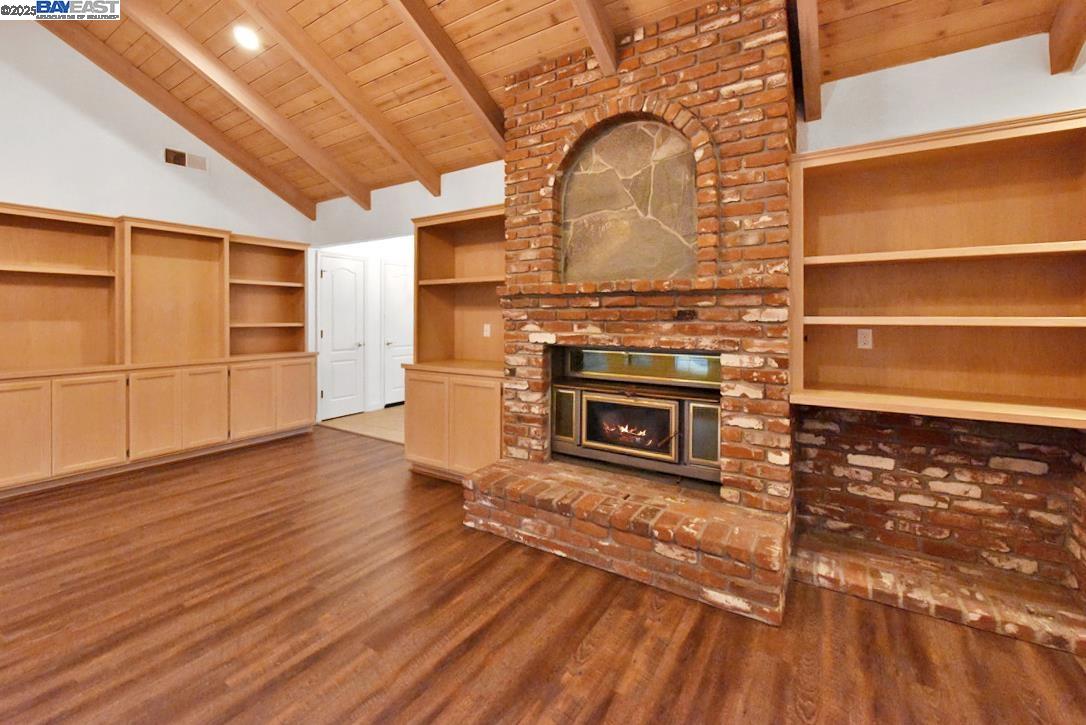 Detail Gallery Image 10 of 59 For 7325 Hill Rd, Granite Bay,  CA 95746 - 4 Beds | 3 Baths