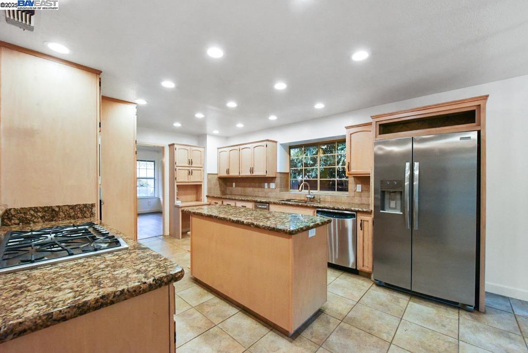 Detail Gallery Image 29 of 59 For 7325 Hill Rd, Granite Bay,  CA 95746 - 4 Beds | 3 Baths