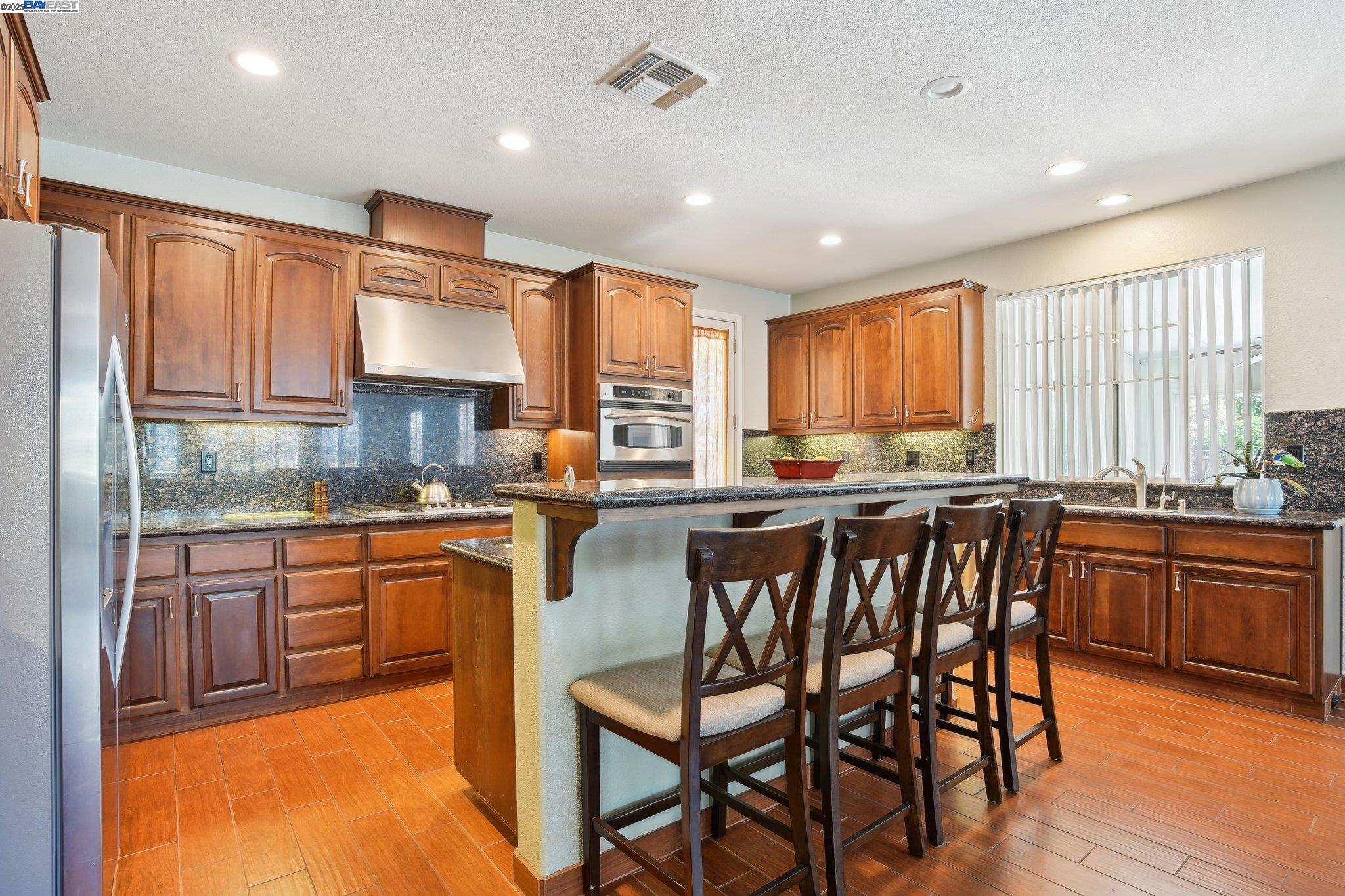 Detail Gallery Image 12 of 42 For 28250 S Zephyr Dr, Tracy,  CA 95304 - 4 Beds | 2/1 Baths