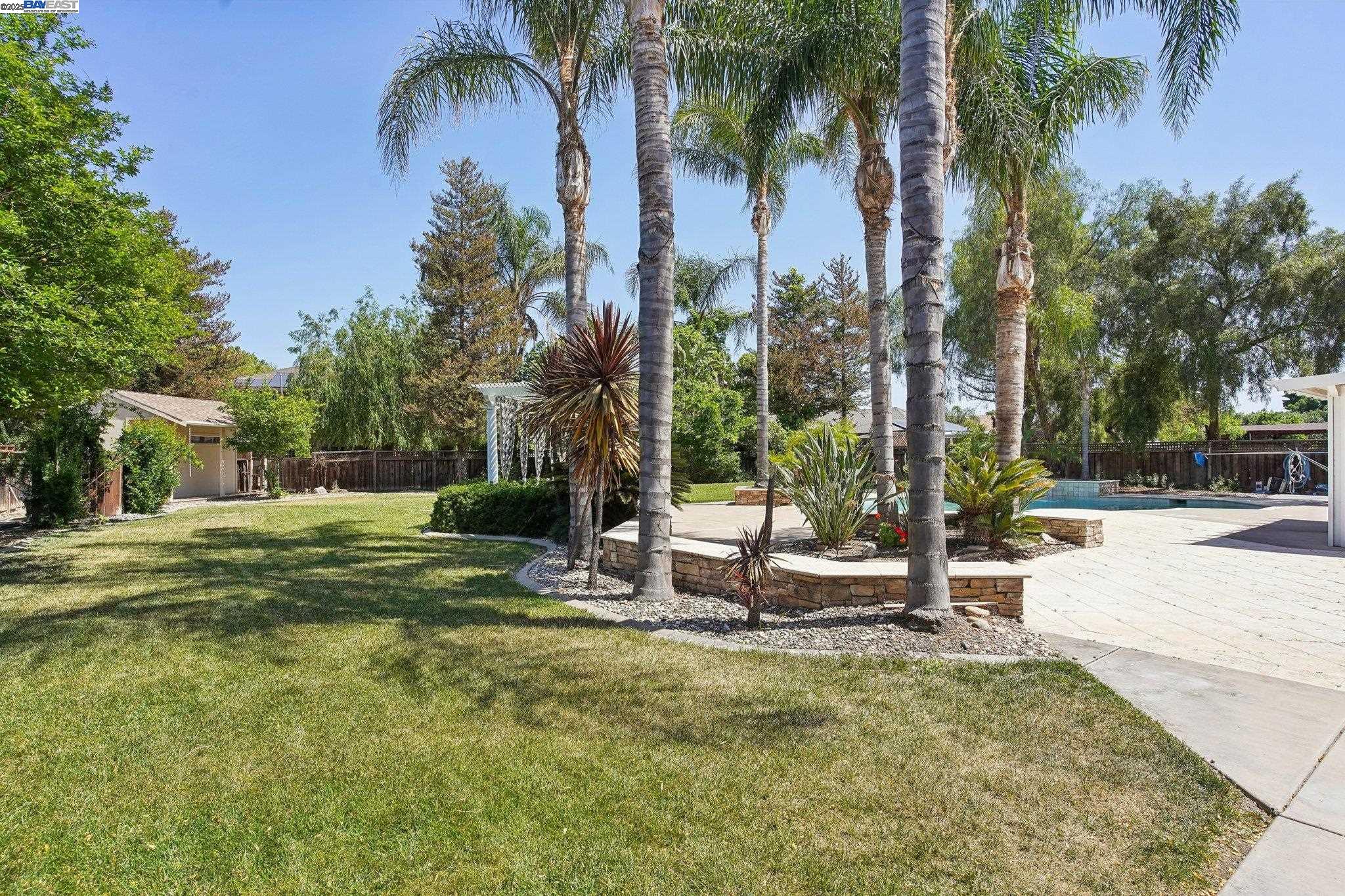 Detail Gallery Image 31 of 42 For 28250 S Zephyr Dr, Tracy,  CA 95304 - 4 Beds | 2/1 Baths