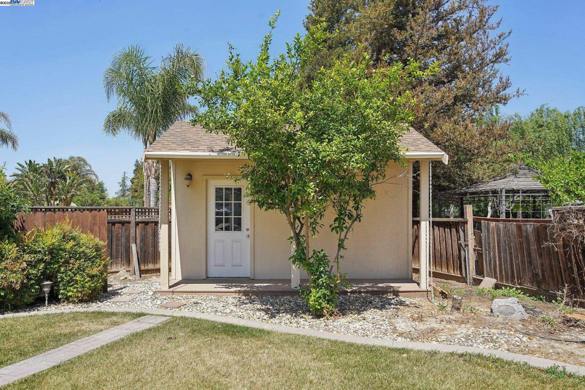Detail Gallery Image 34 of 42 For 28250 S Zephyr Dr, Tracy,  CA 95304 - 4 Beds | 2/1 Baths