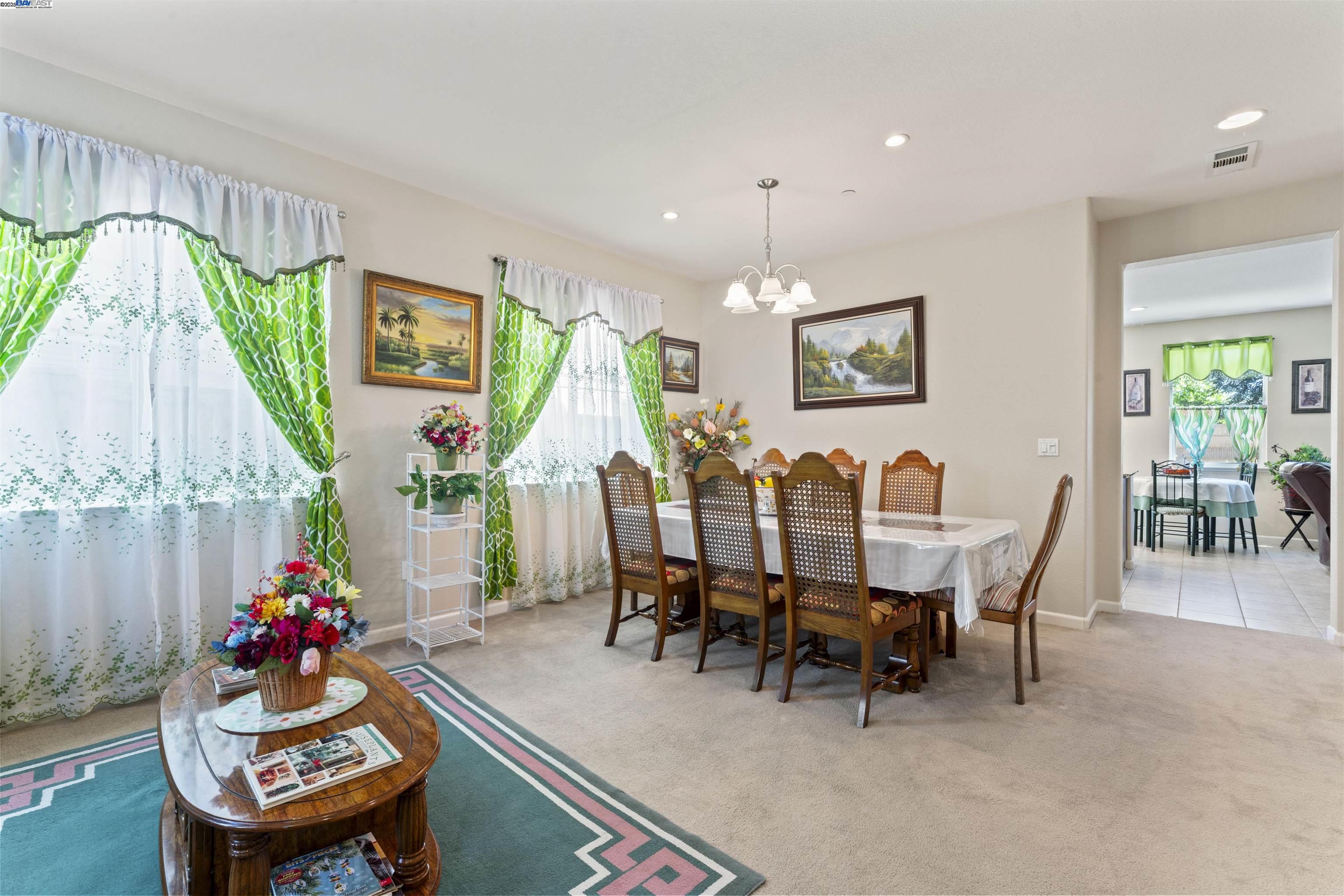 Detail Gallery Image 26 of 46 For 1363 Encore Dr, Fairfield,  CA 94534 - 4 Beds | 2/1 Baths