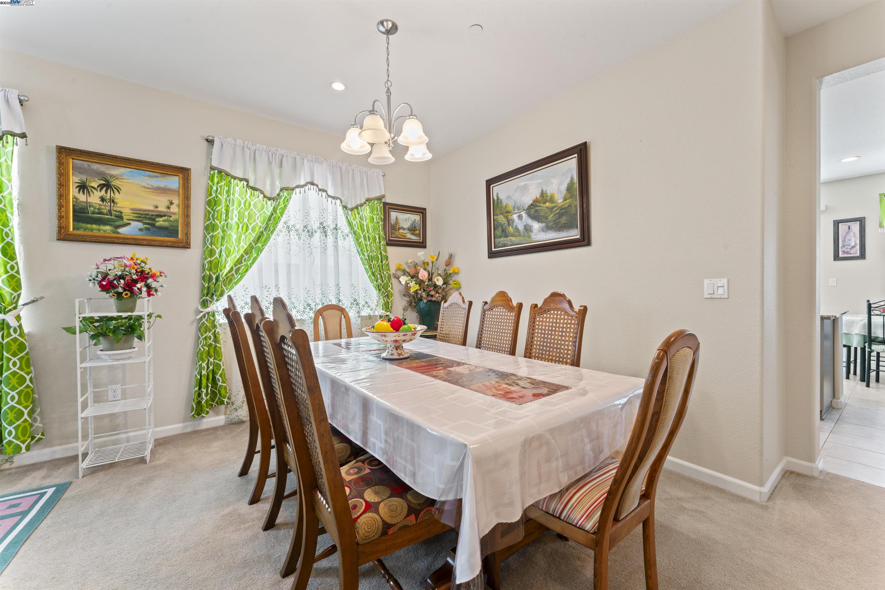 Detail Gallery Image 27 of 46 For 1363 Encore Dr, Fairfield,  CA 94534 - 4 Beds | 2/1 Baths