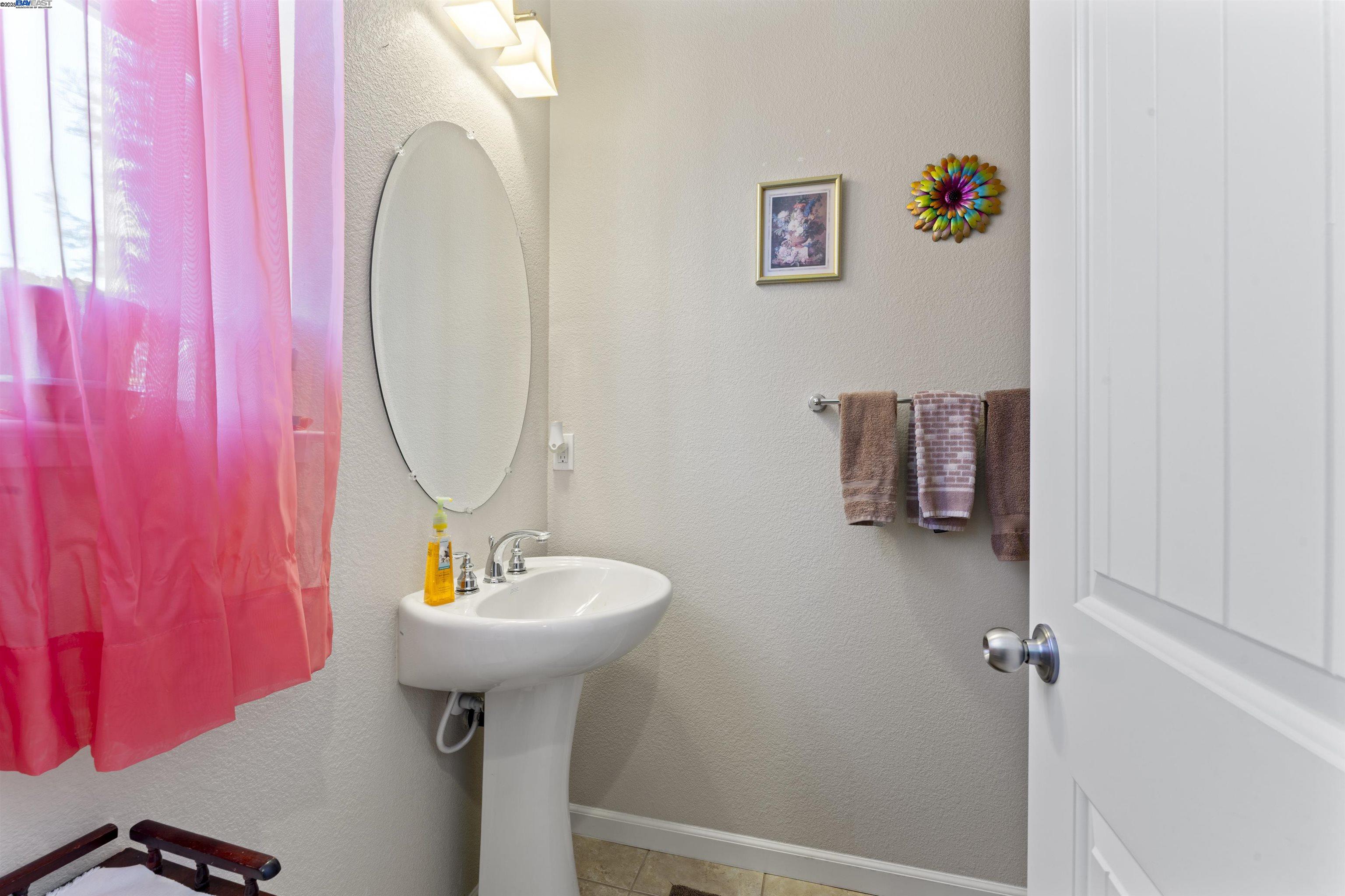 Detail Gallery Image 30 of 46 For 1363 Encore Dr, Fairfield,  CA 94534 - 4 Beds | 2/1 Baths