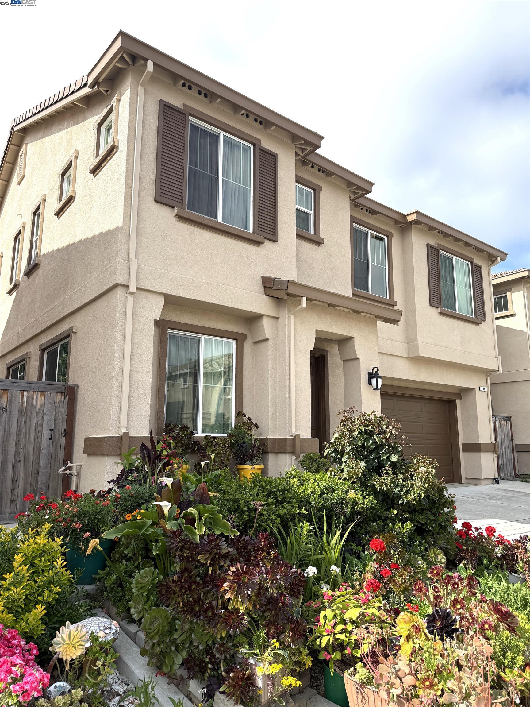 Detail Gallery Image 4 of 6 For 1363 Encore Dr, Fairfield,  CA 94534 - 4 Beds | 2/1 Baths