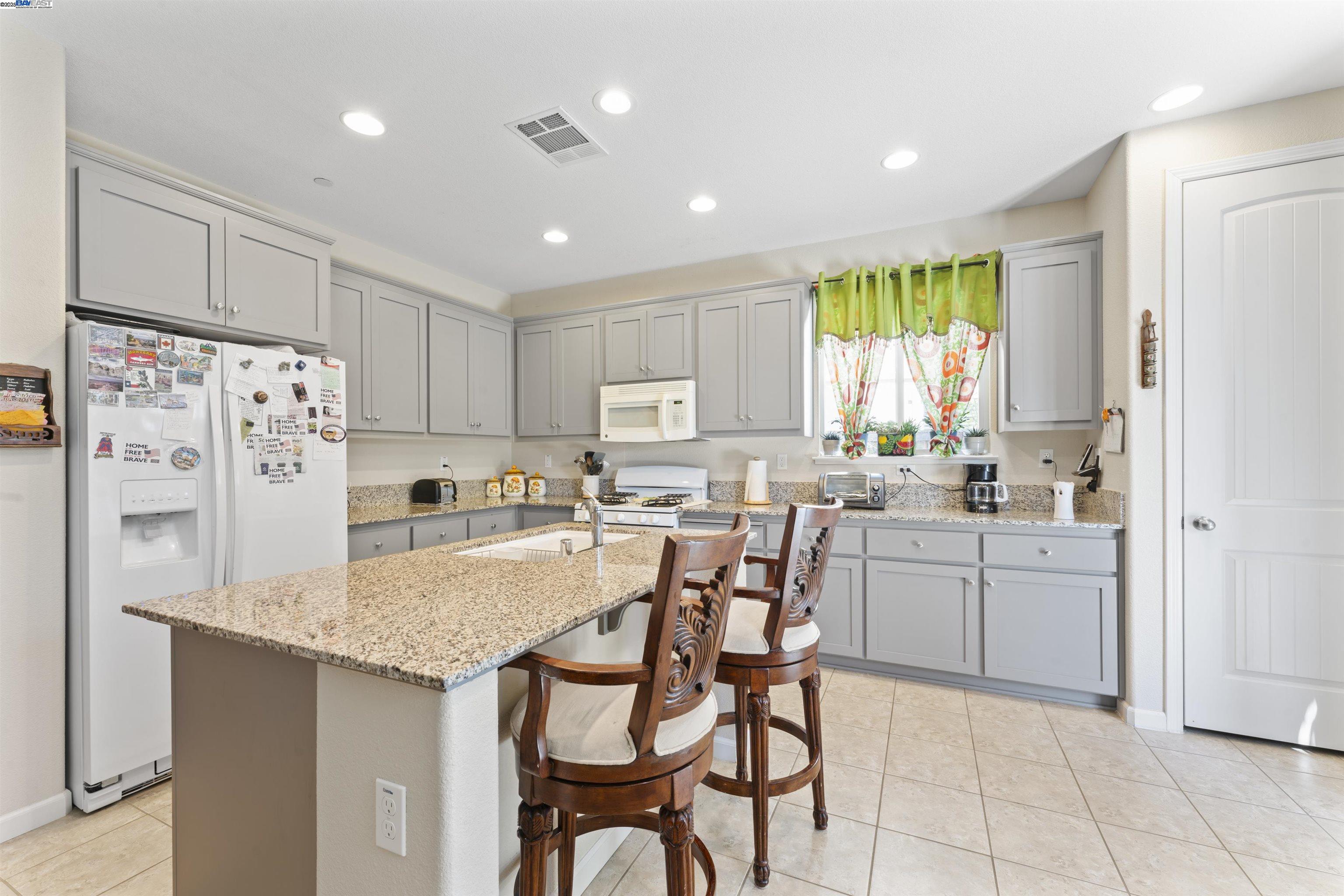 Detail Gallery Image 39 of 46 For 1363 Encore Dr, Fairfield,  CA 94534 - 4 Beds | 2/1 Baths