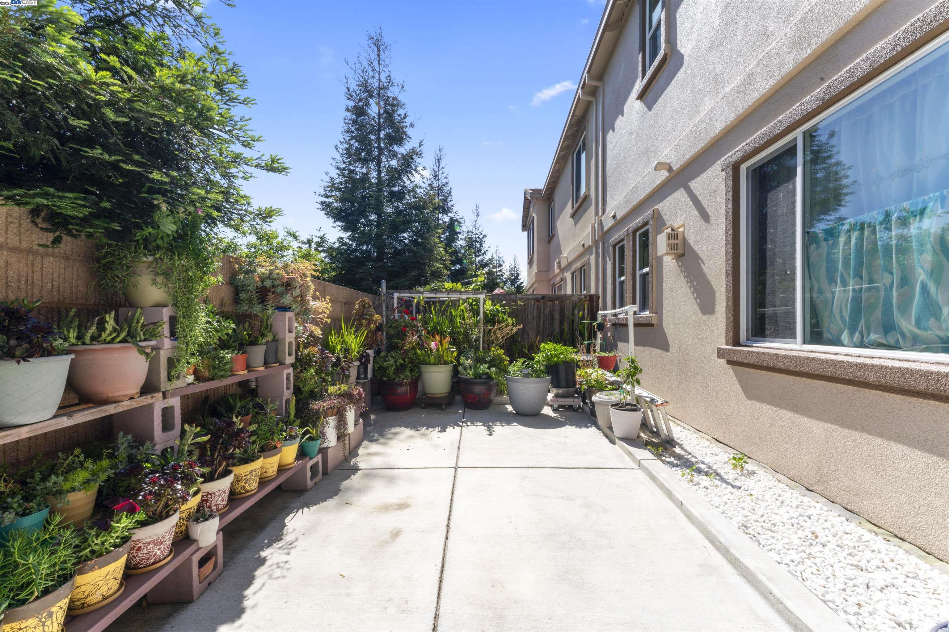 Detail Gallery Image 42 of 46 For 1363 Encore Dr, Fairfield,  CA 94534 - 4 Beds | 2/1 Baths