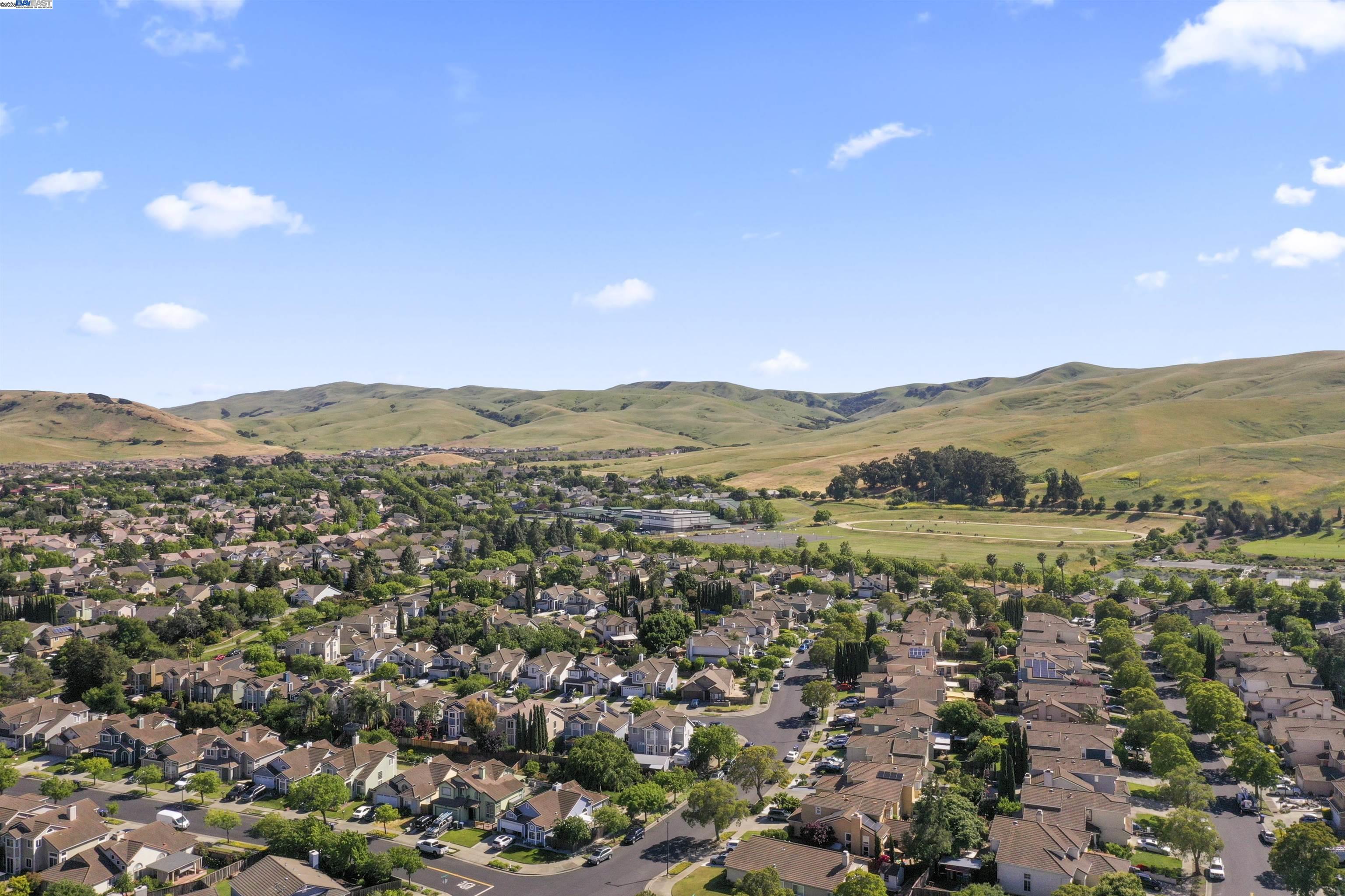Detail Gallery Image 6 of 46 For 1363 Encore Dr, Fairfield,  CA 94534 - 4 Beds | 2/1 Baths