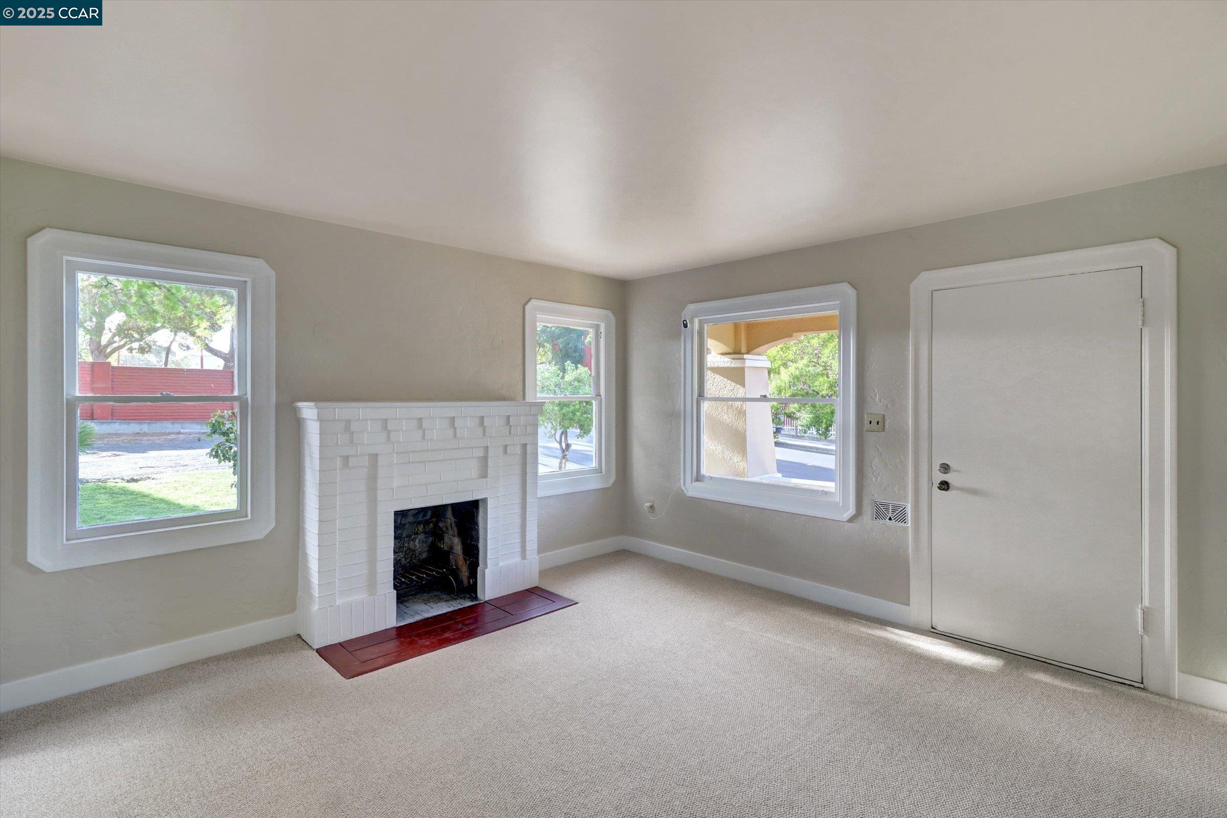 Detail Gallery Image 4 of 38 For 818 W 4th St, Antioch,  CA 94509 - 2 Beds | 1 Baths