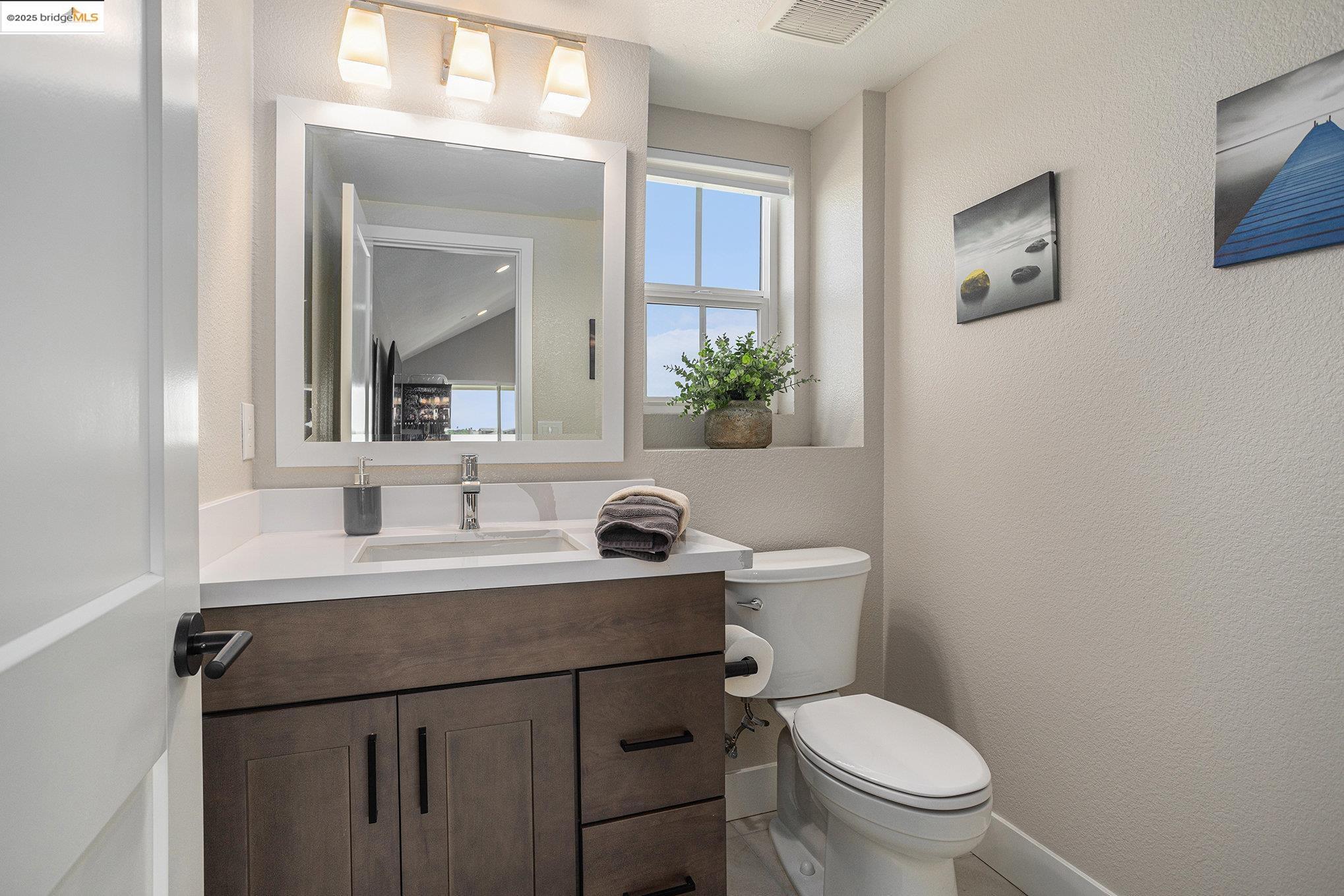 Detail Gallery Image 11 of 60 For 3143 Delta Coves Dr, Bethel Island,  CA 94511 - 4 Beds | 4/2 Baths