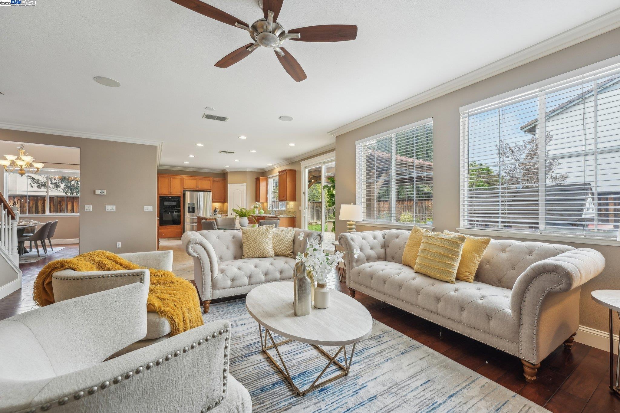 Detail Gallery Image 11 of 57 For 632 S Comunidad Street, Mountain House,  CA 95391 - 5 Beds | 4 Baths