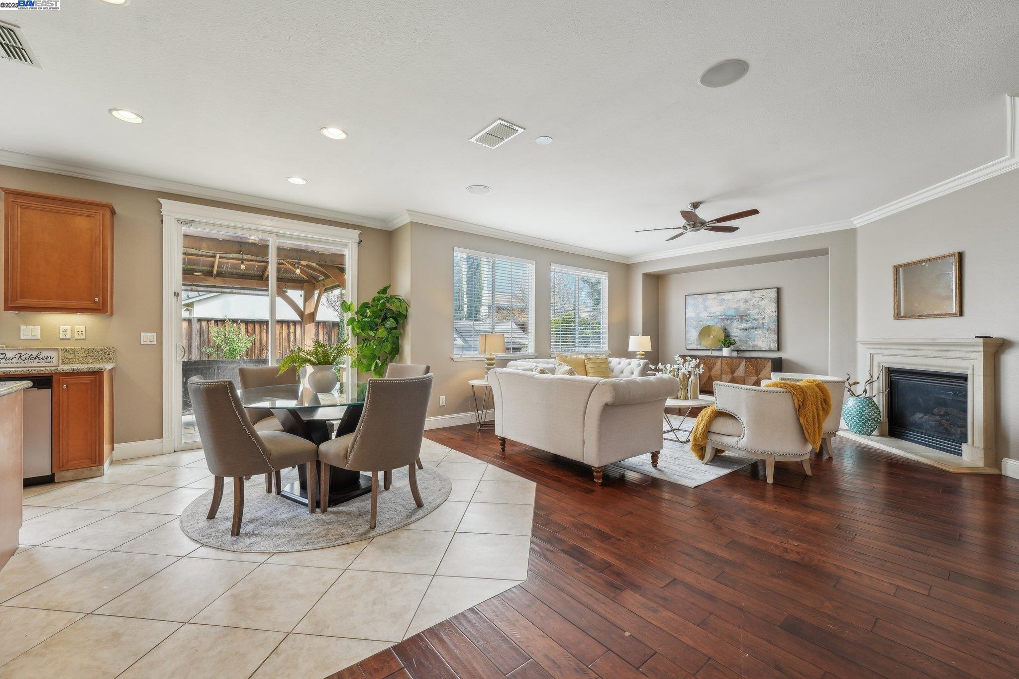 Detail Gallery Image 14 of 57 For 632 S Comunidad Street, Mountain House,  CA 95391 - 5 Beds | 4 Baths