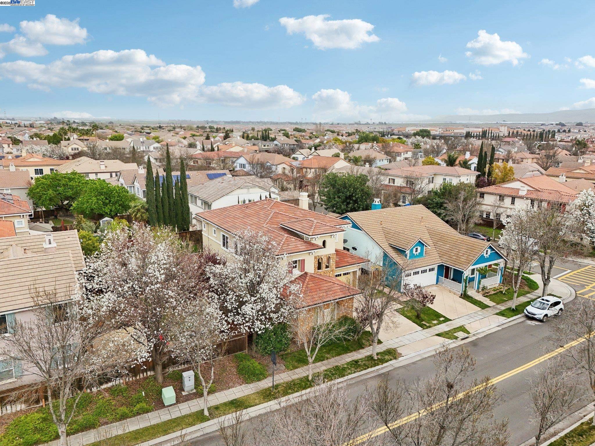 Detail Gallery Image 16 of 57 For 632 S Comunidad Street, Mountain House,  CA 95391 - 5 Beds | 4 Baths