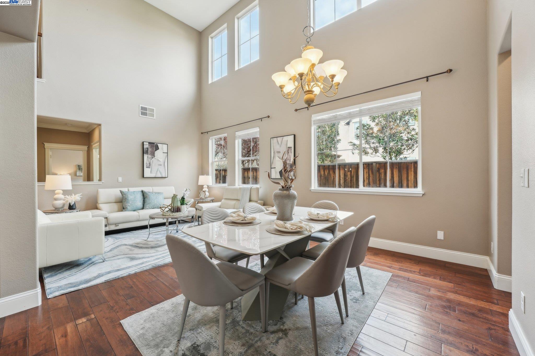 Detail Gallery Image 4 of 57 For 632 S Comunidad Street, Mountain House,  CA 95391 - 5 Beds | 4 Baths