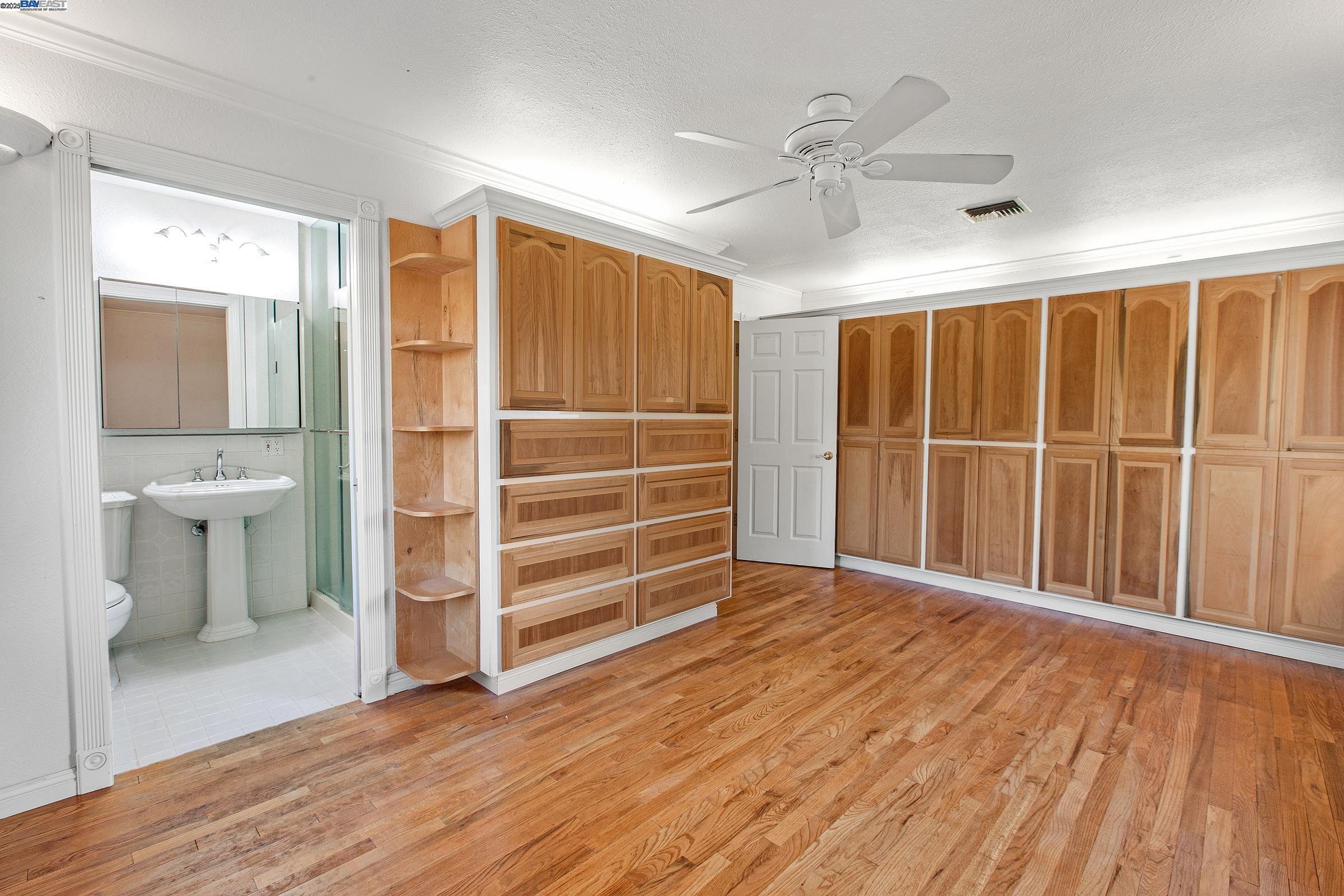 Detail Gallery Image 23 of 55 For 3171 Verdant Way, San Jose,  CA 95117 - 3 Beds | 2 Baths