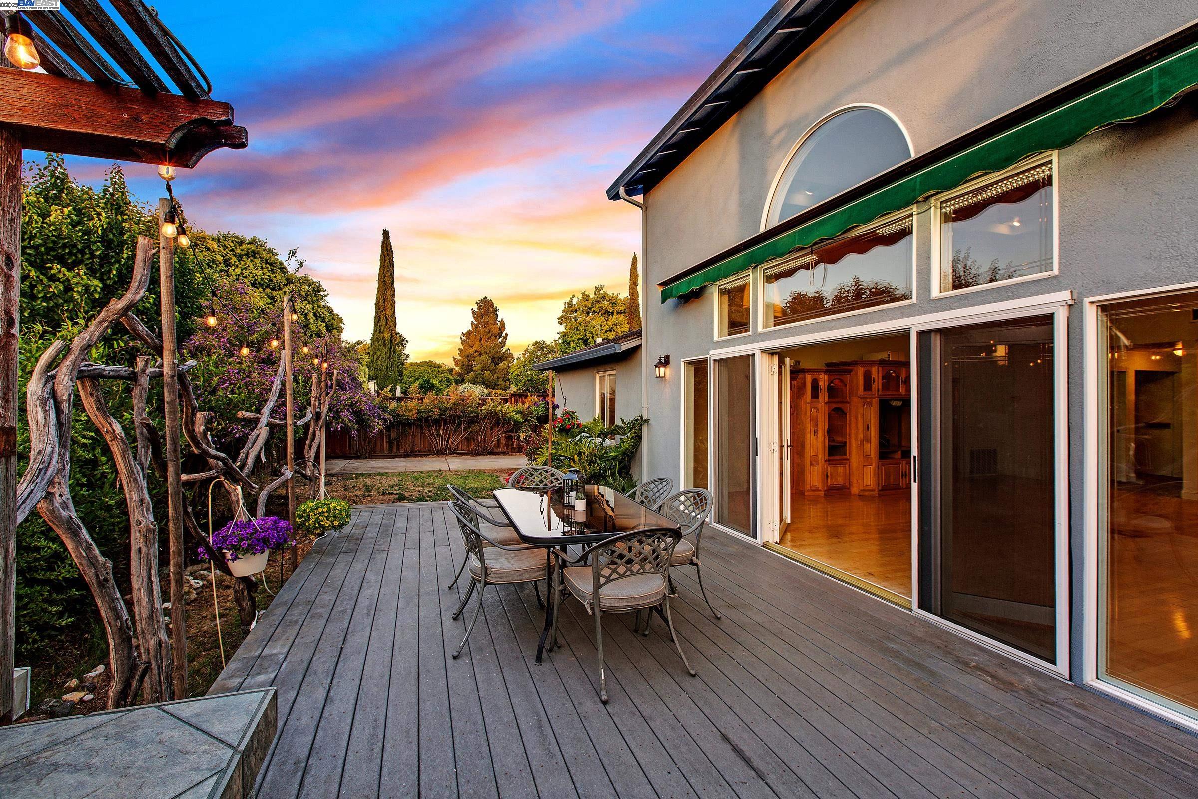 Detail Gallery Image 35 of 55 For 3171 Verdant Way, San Jose,  CA 95117 - 3 Beds | 2 Baths