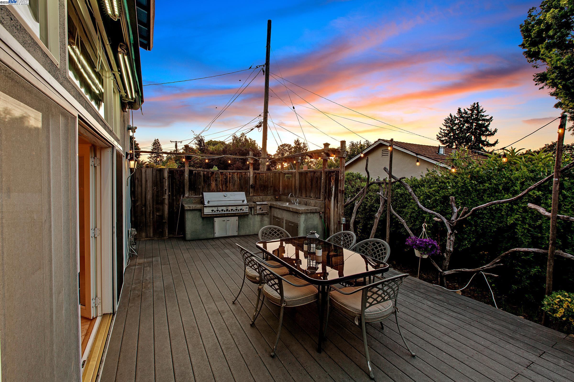 Detail Gallery Image 36 of 55 For 3171 Verdant Way, San Jose,  CA 95117 - 3 Beds | 2 Baths