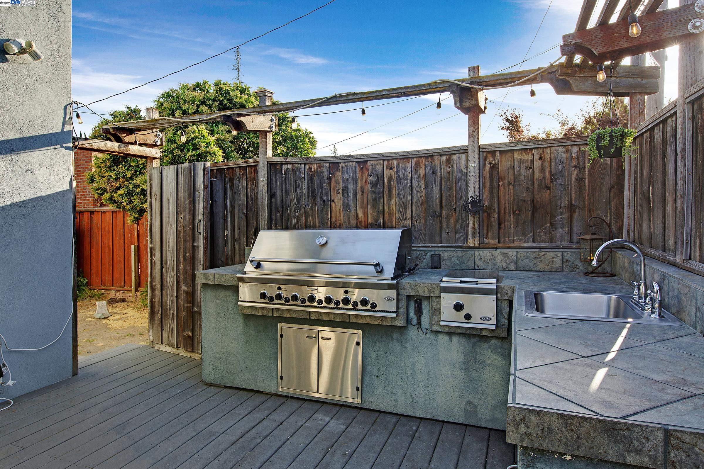 Detail Gallery Image 39 of 55 For 3171 Verdant Way, San Jose,  CA 95117 - 3 Beds | 2 Baths