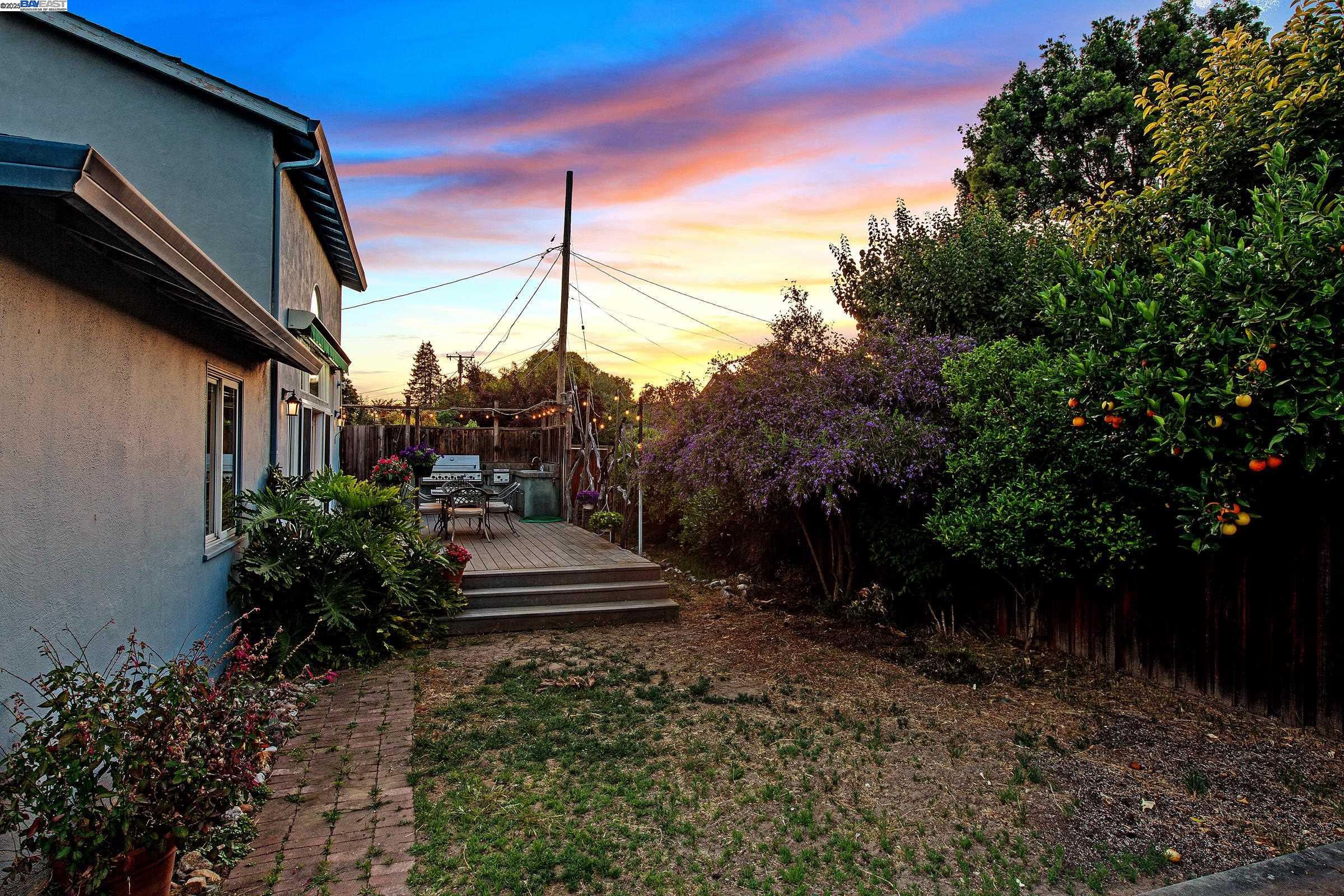 Detail Gallery Image 43 of 55 For 3171 Verdant Way, San Jose,  CA 95117 - 3 Beds | 2 Baths