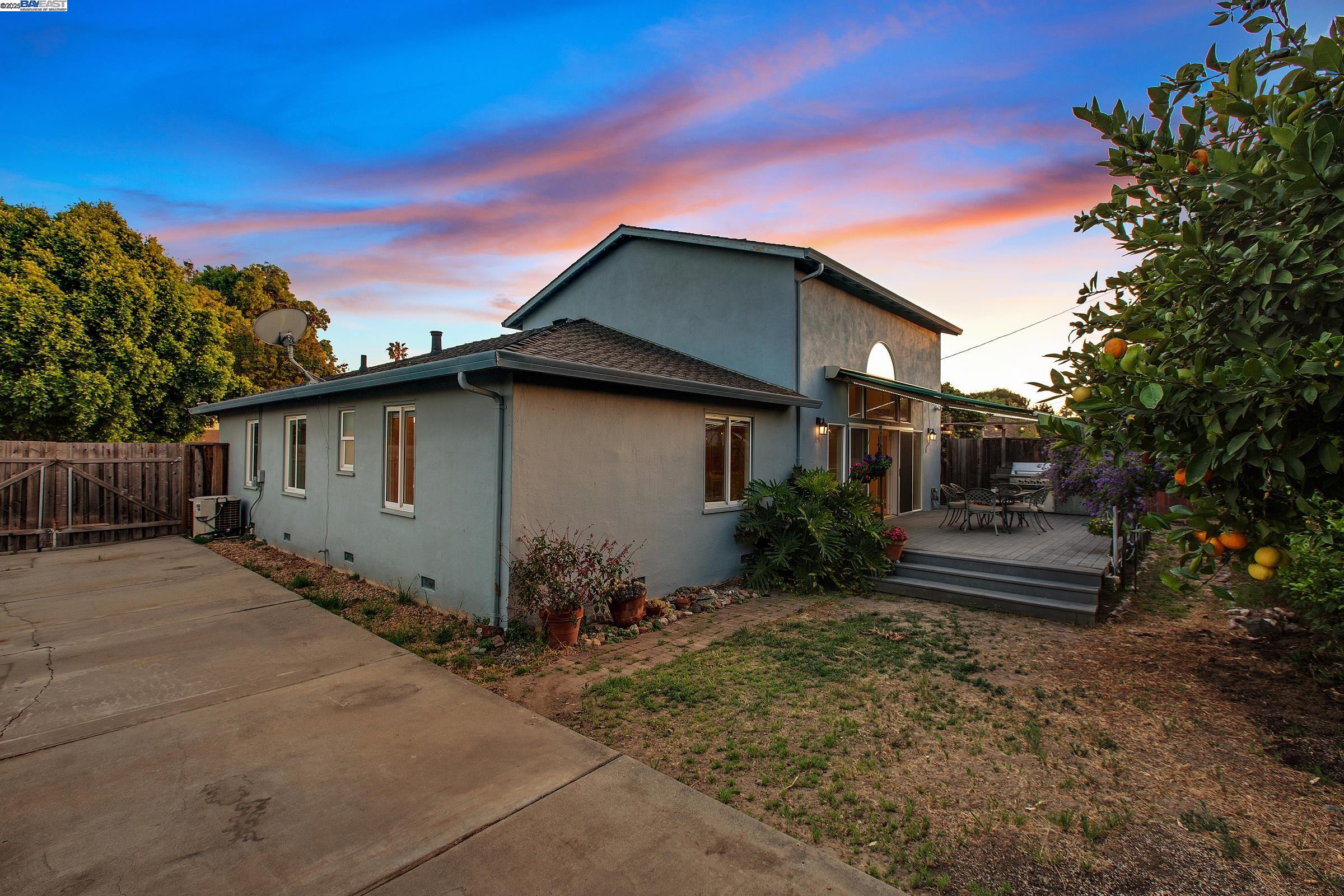 Detail Gallery Image 44 of 55 For 3171 Verdant Way, San Jose,  CA 95117 - 3 Beds | 2 Baths